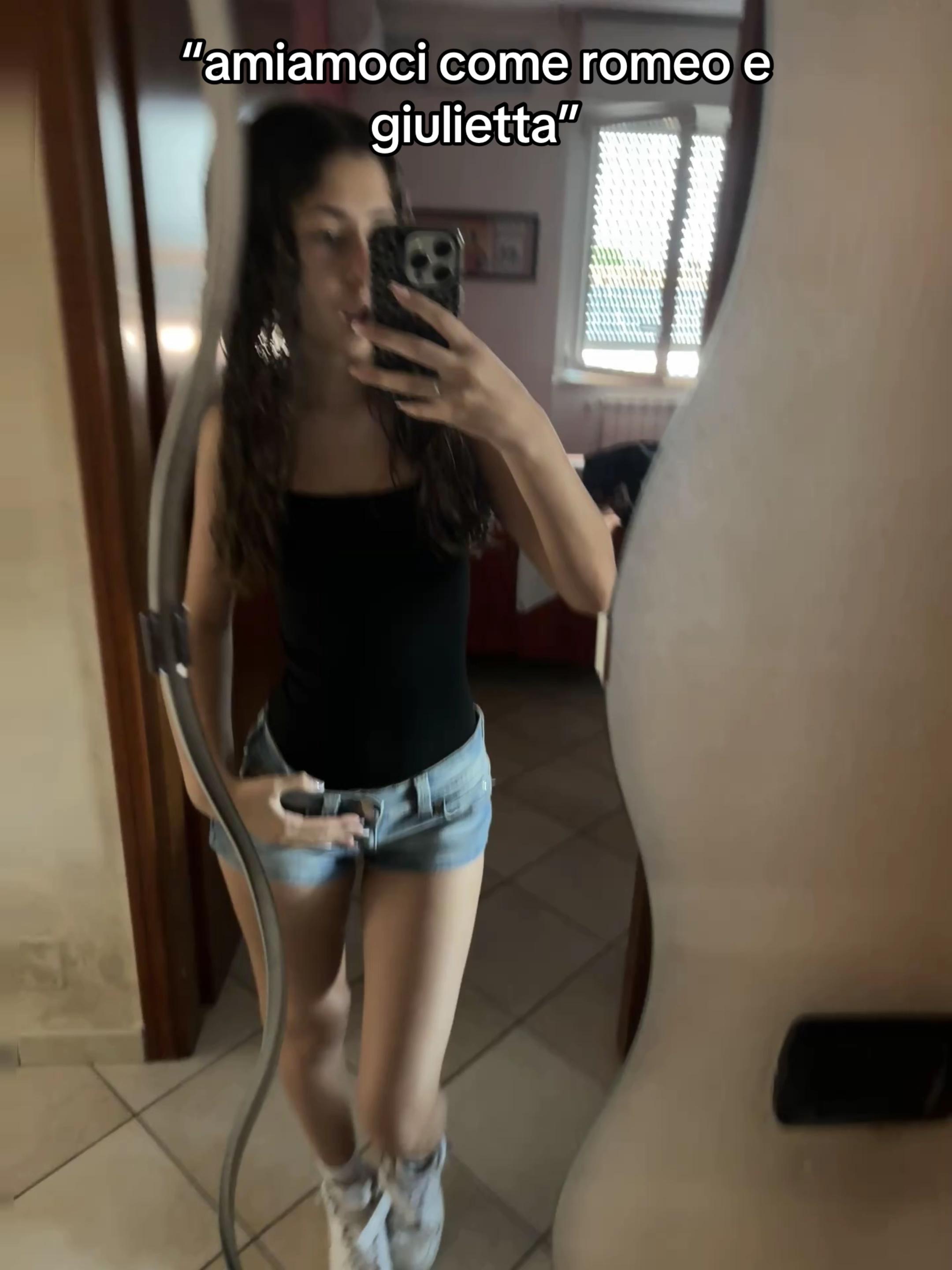 @👧🏼✨