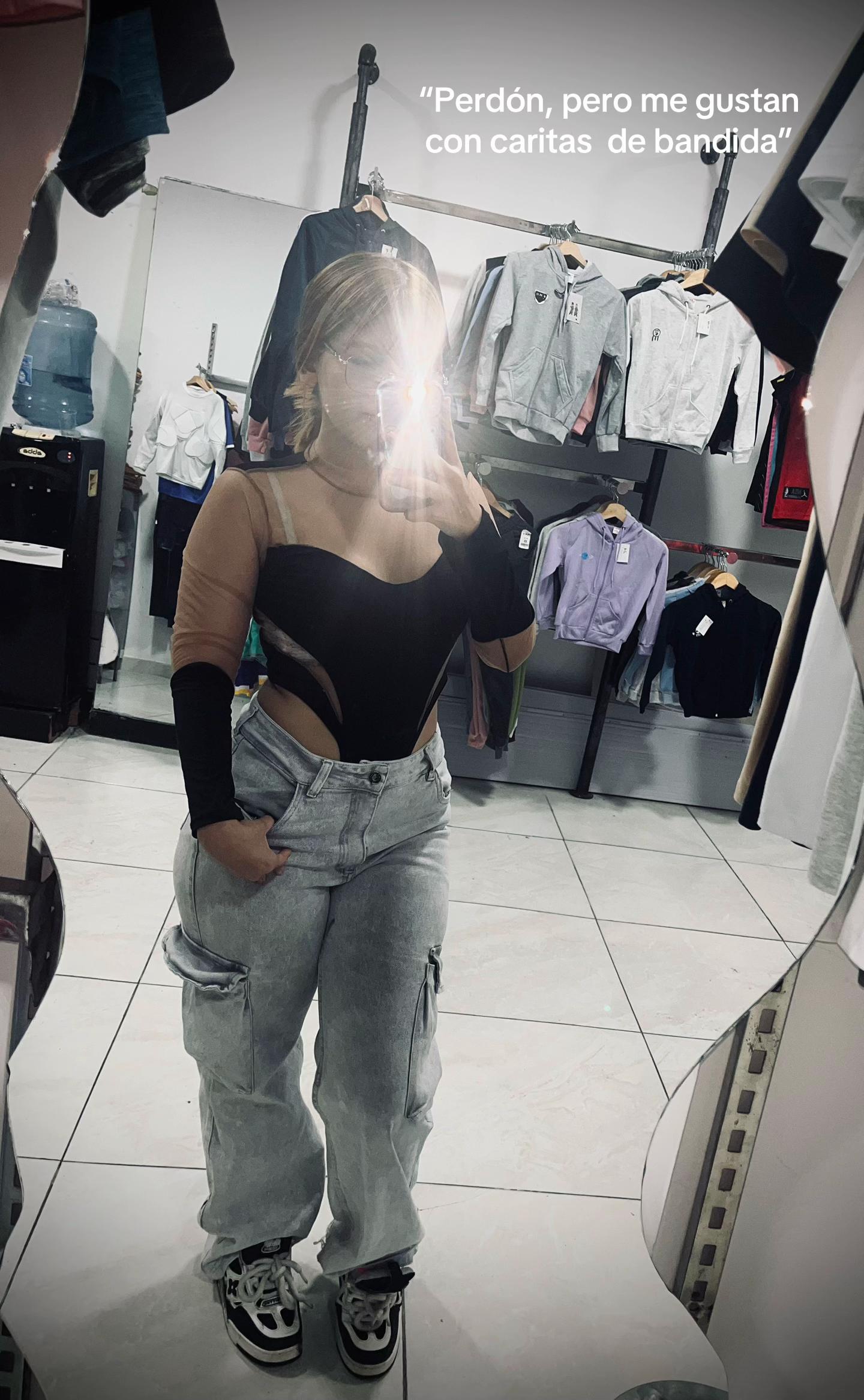 @Sara Valentina
