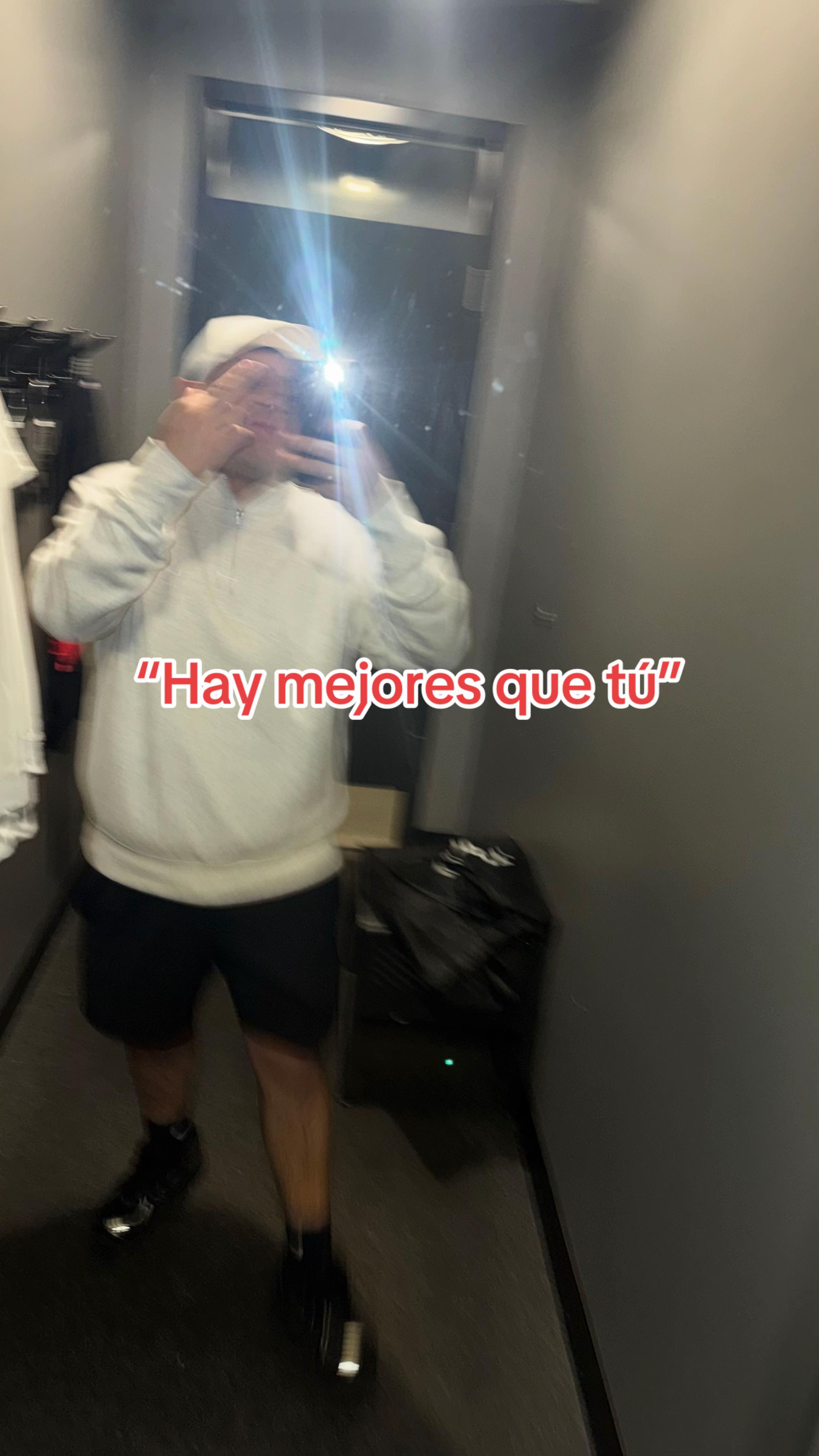 @L U C H O 👾