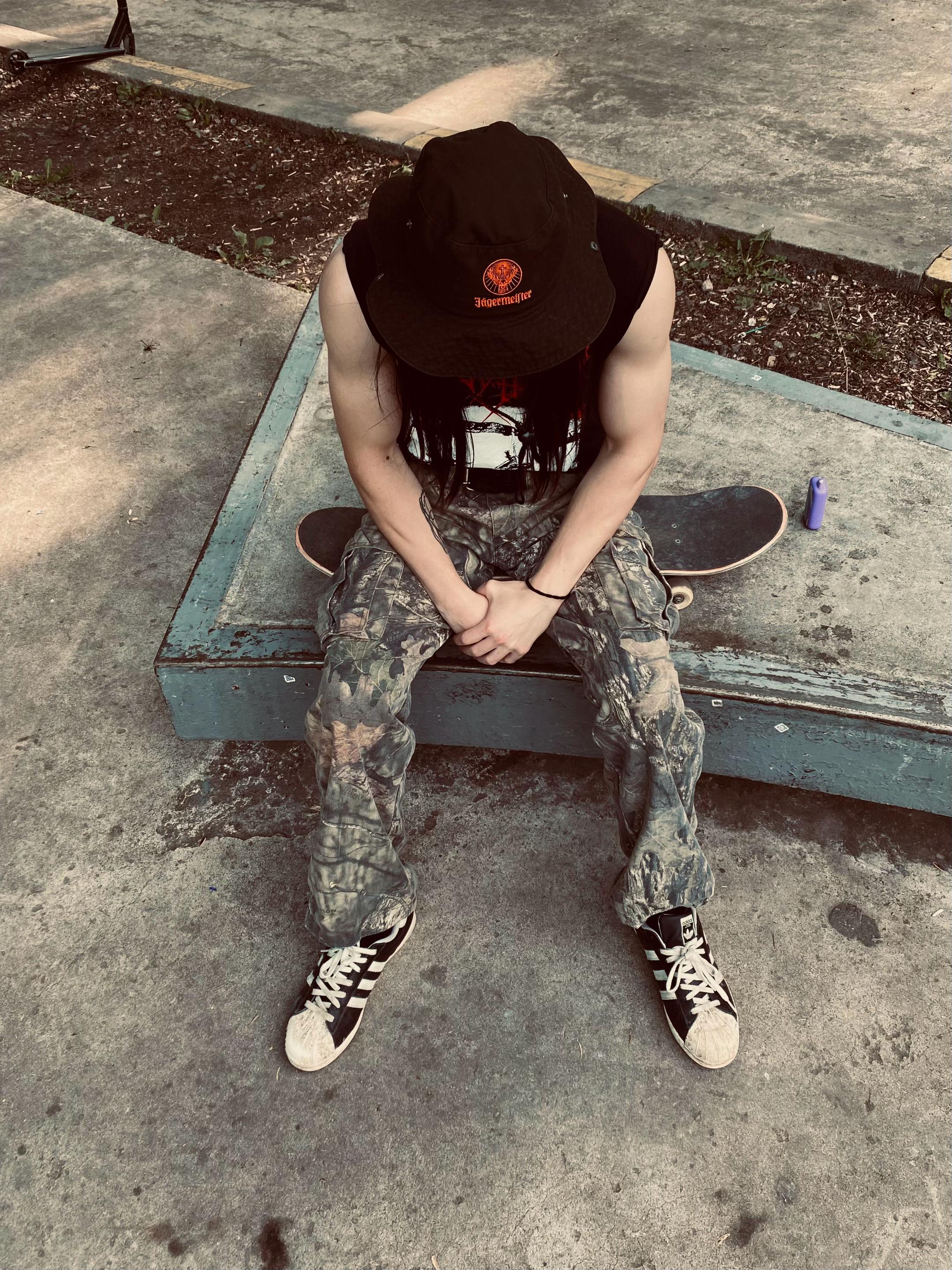 @HAAAATE