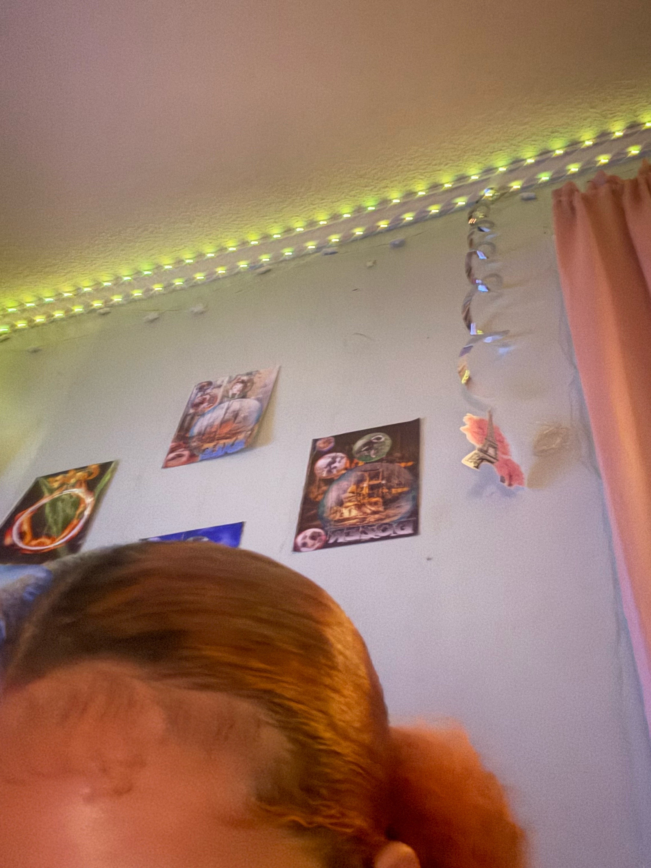 @ꨄ︎