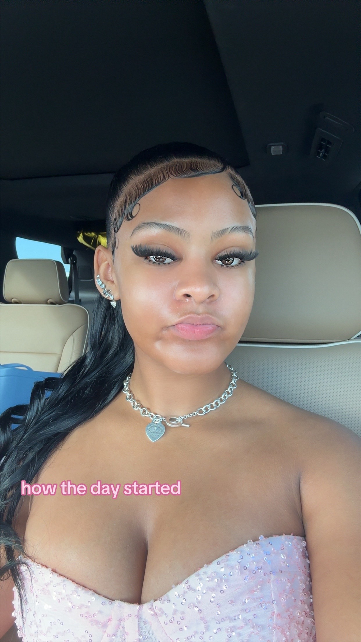@M🌟