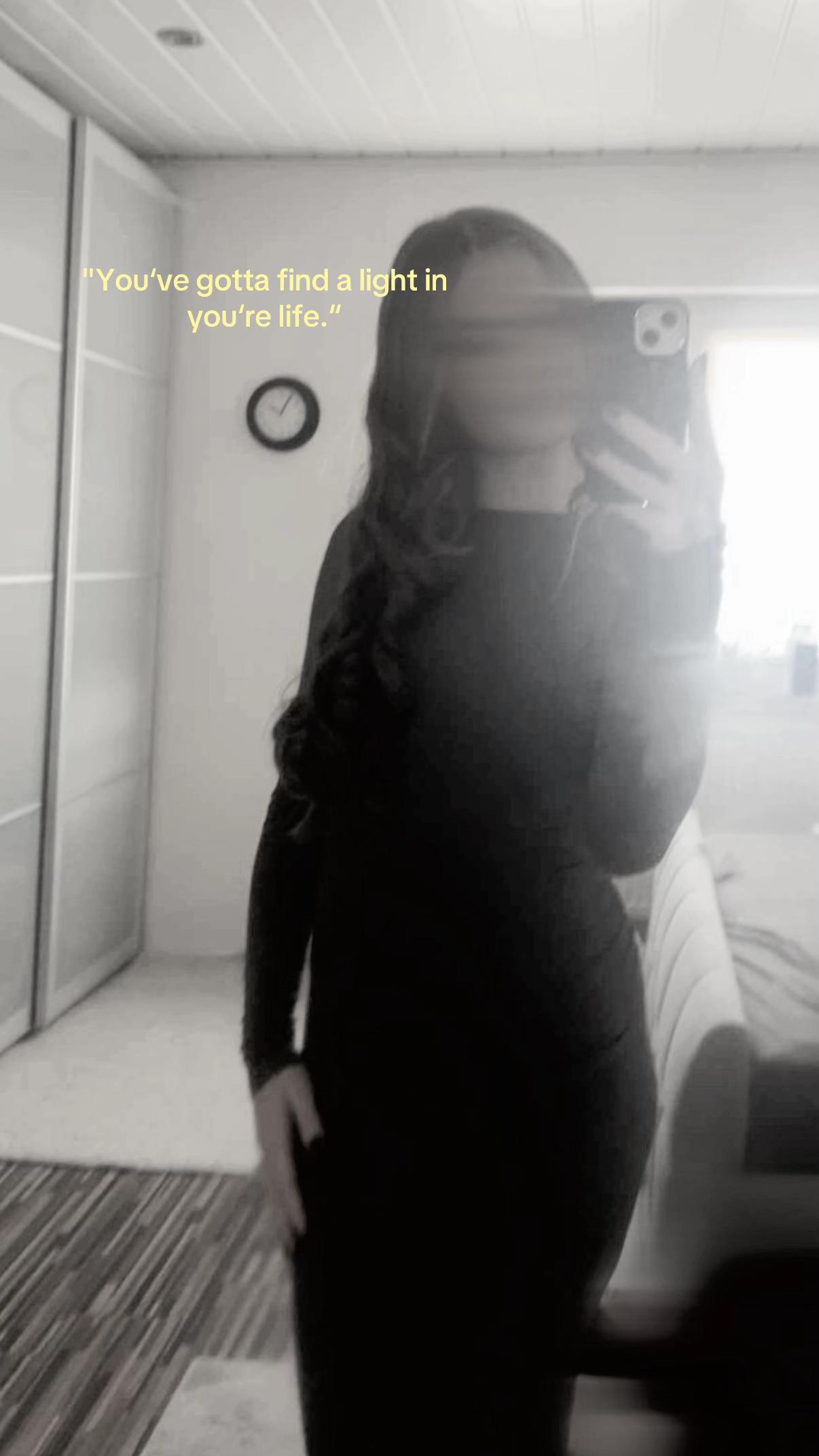 @𝙽𝚎𝚋𝚎𝚕𝚖𝚘𝚗𝚍♡