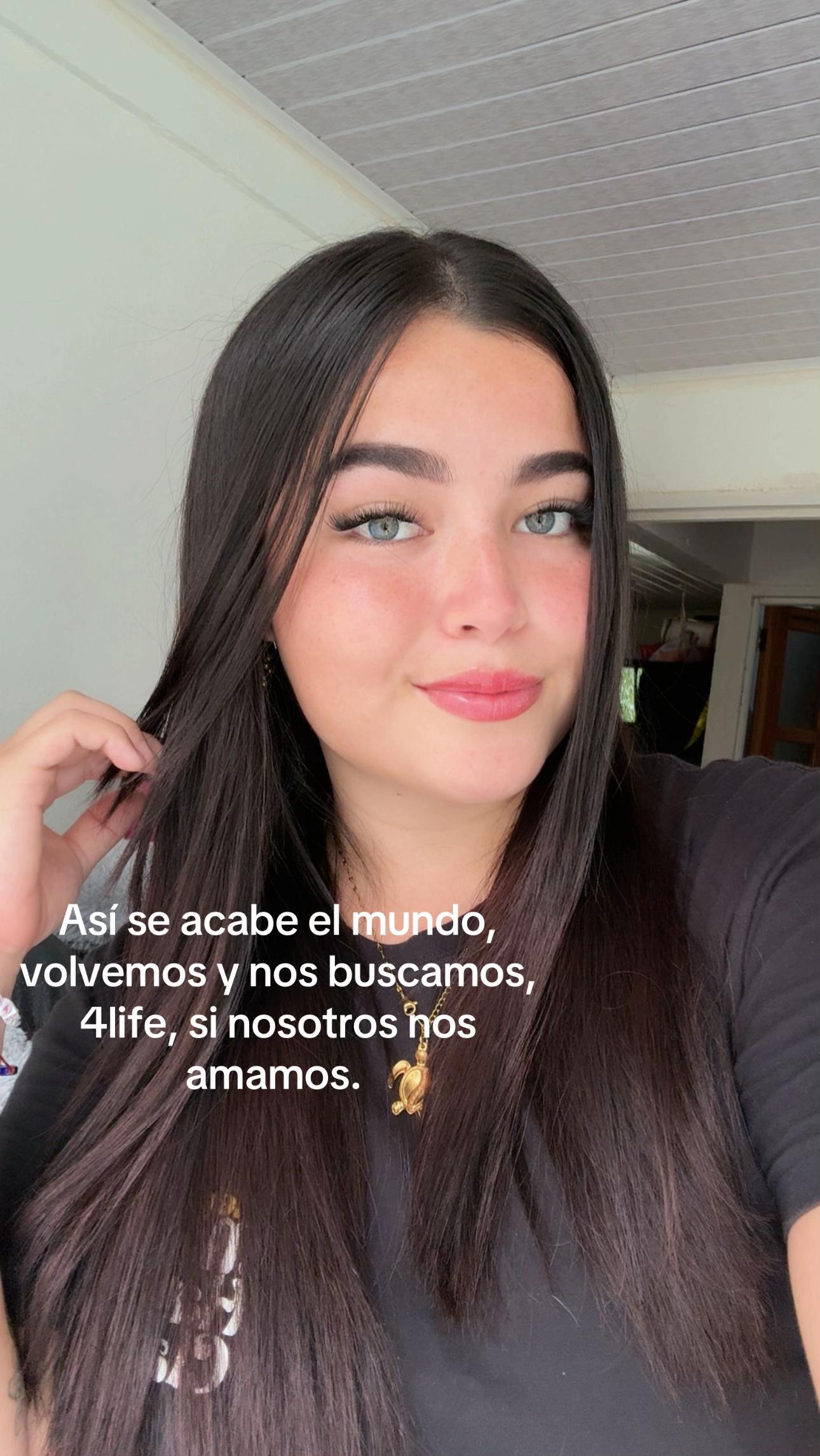 @Paola M