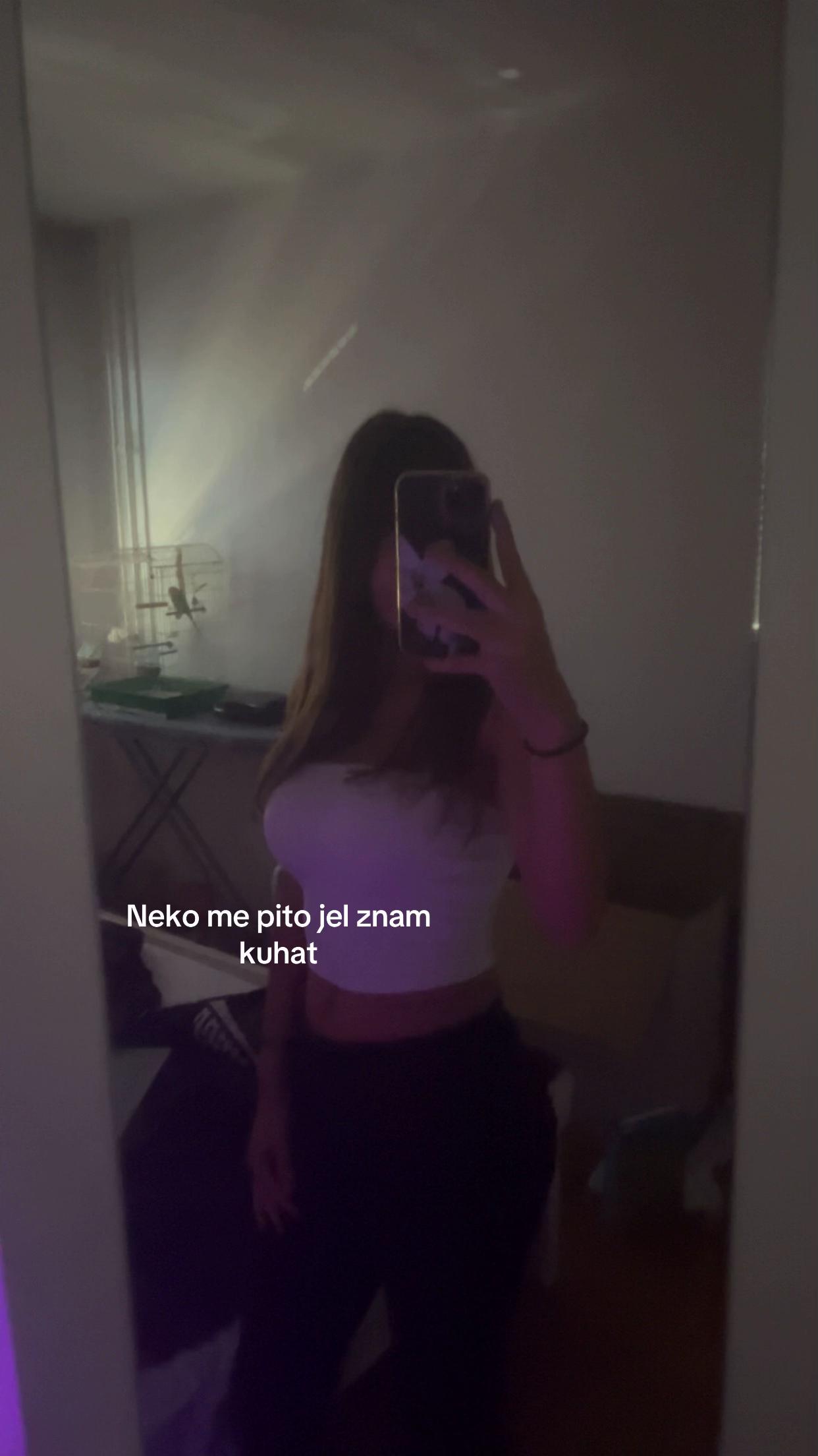 @NIKA🦈