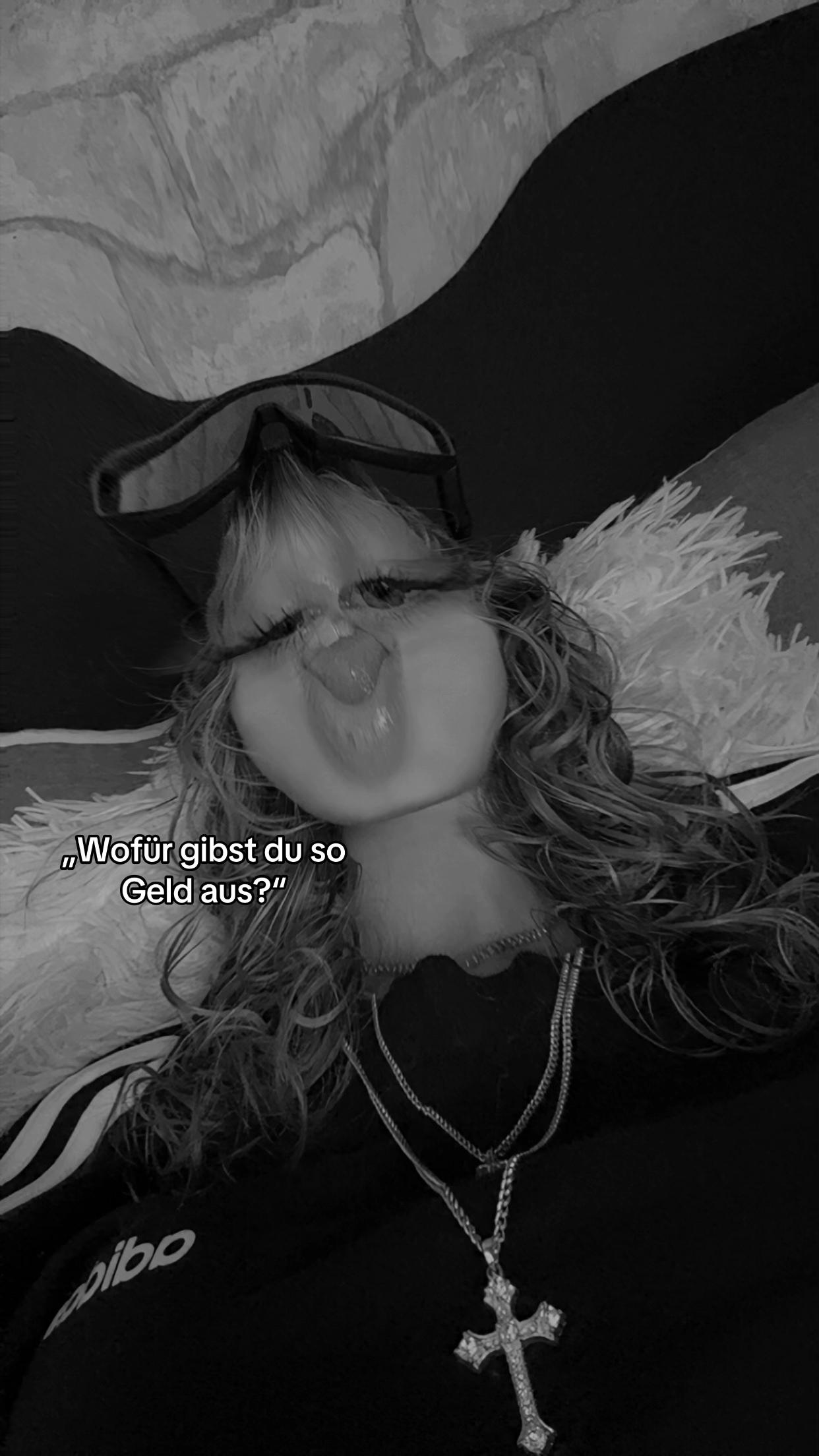 @๐ø๐๐ฉ๐ช๐ฆ