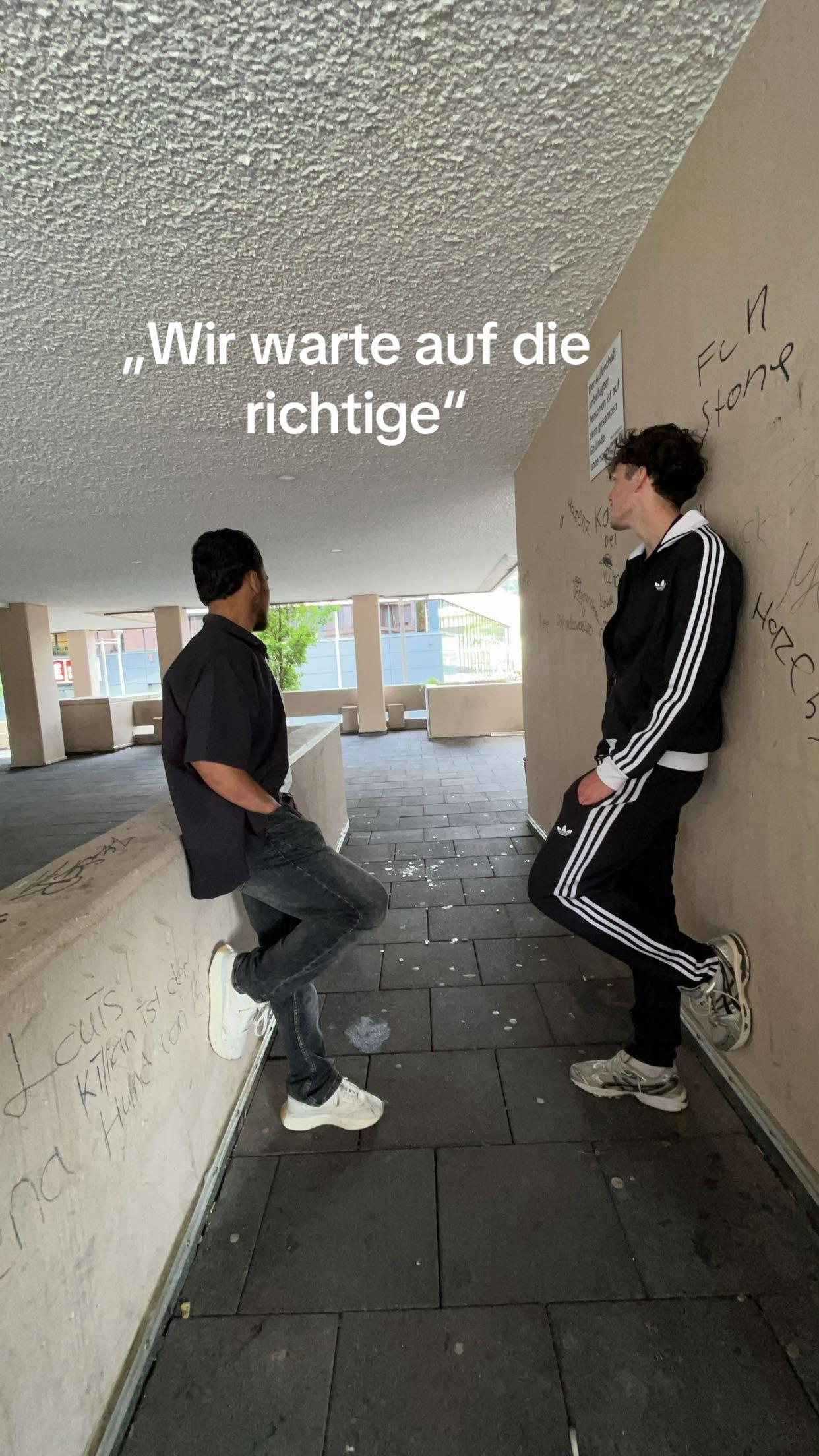 @🥷