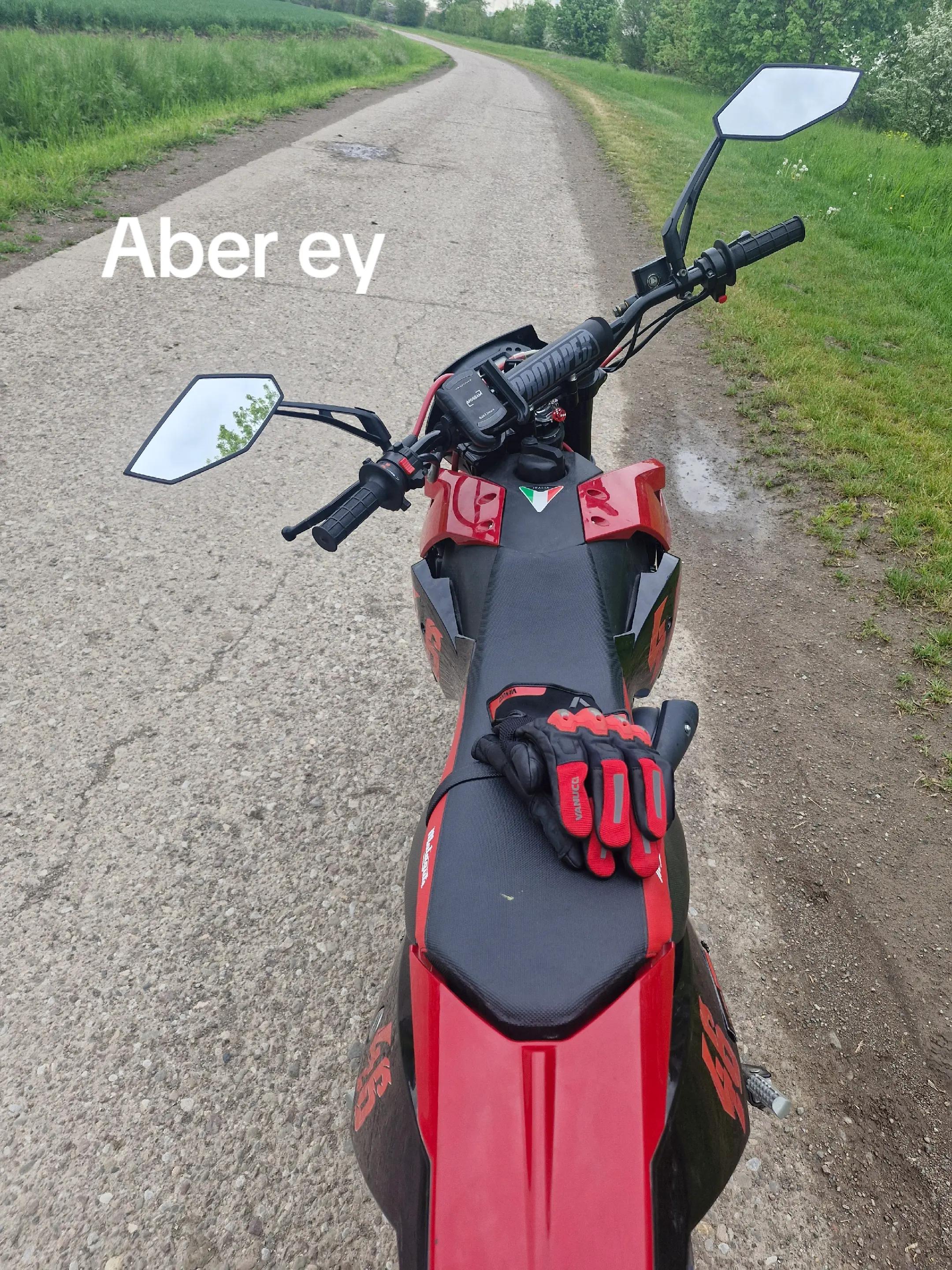 @some.guy.on.a.moped