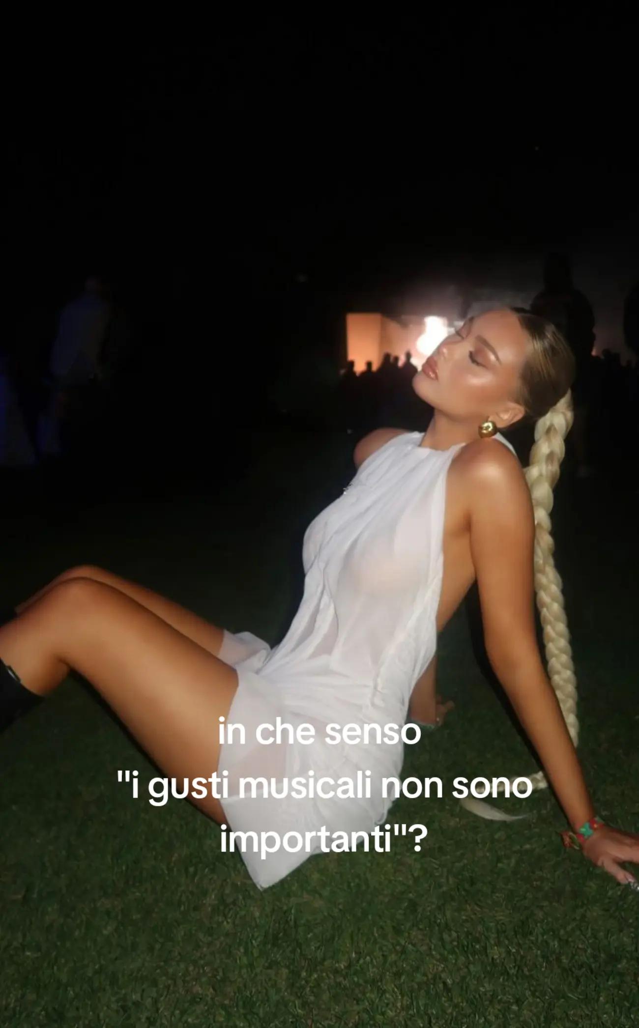 @Isteria.