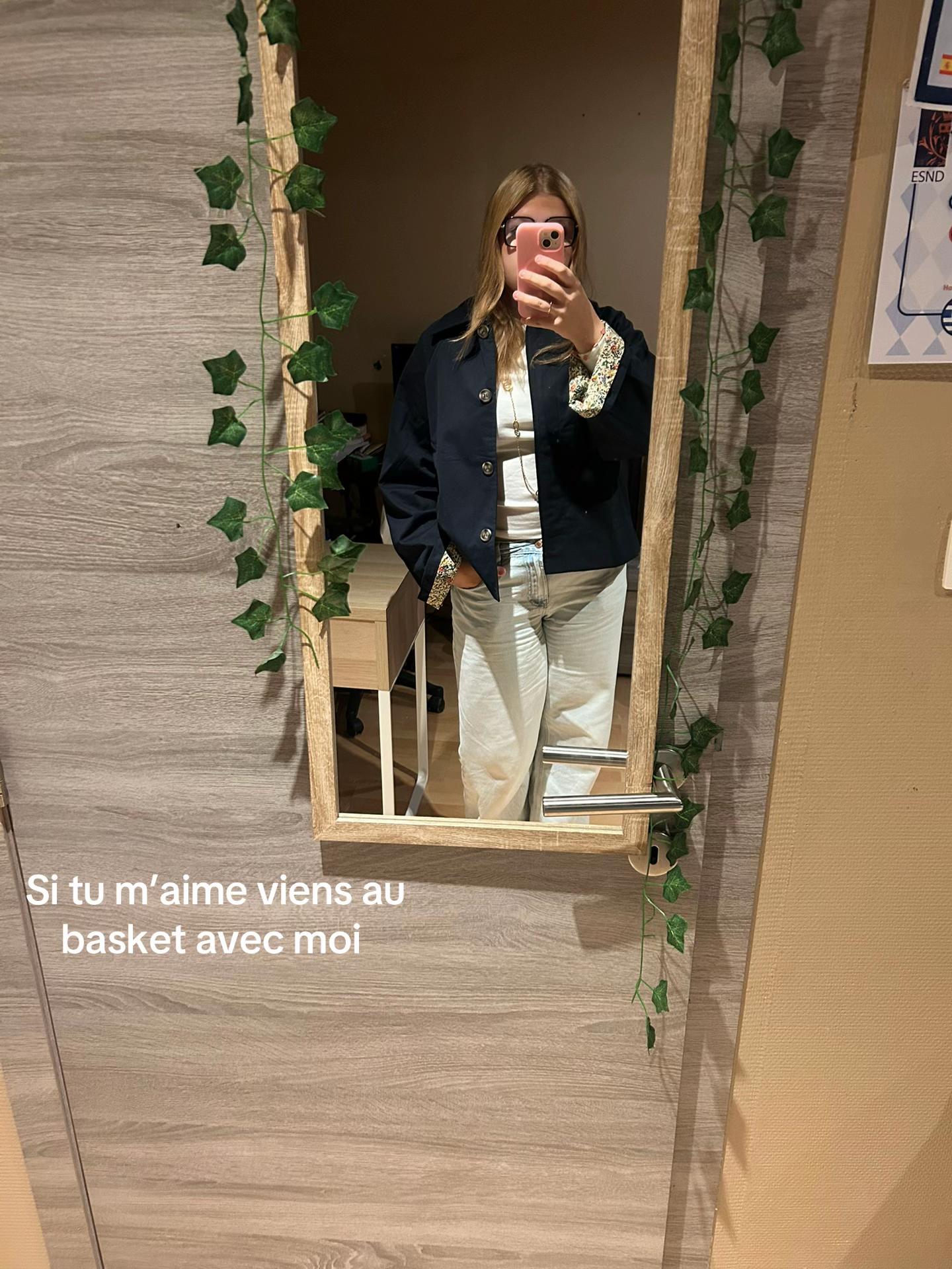 @Estelleeee