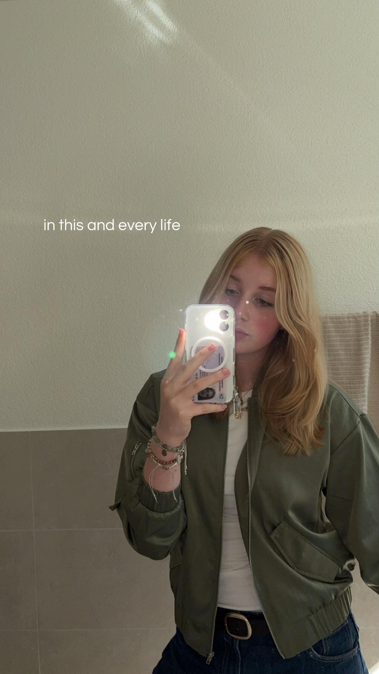 @️