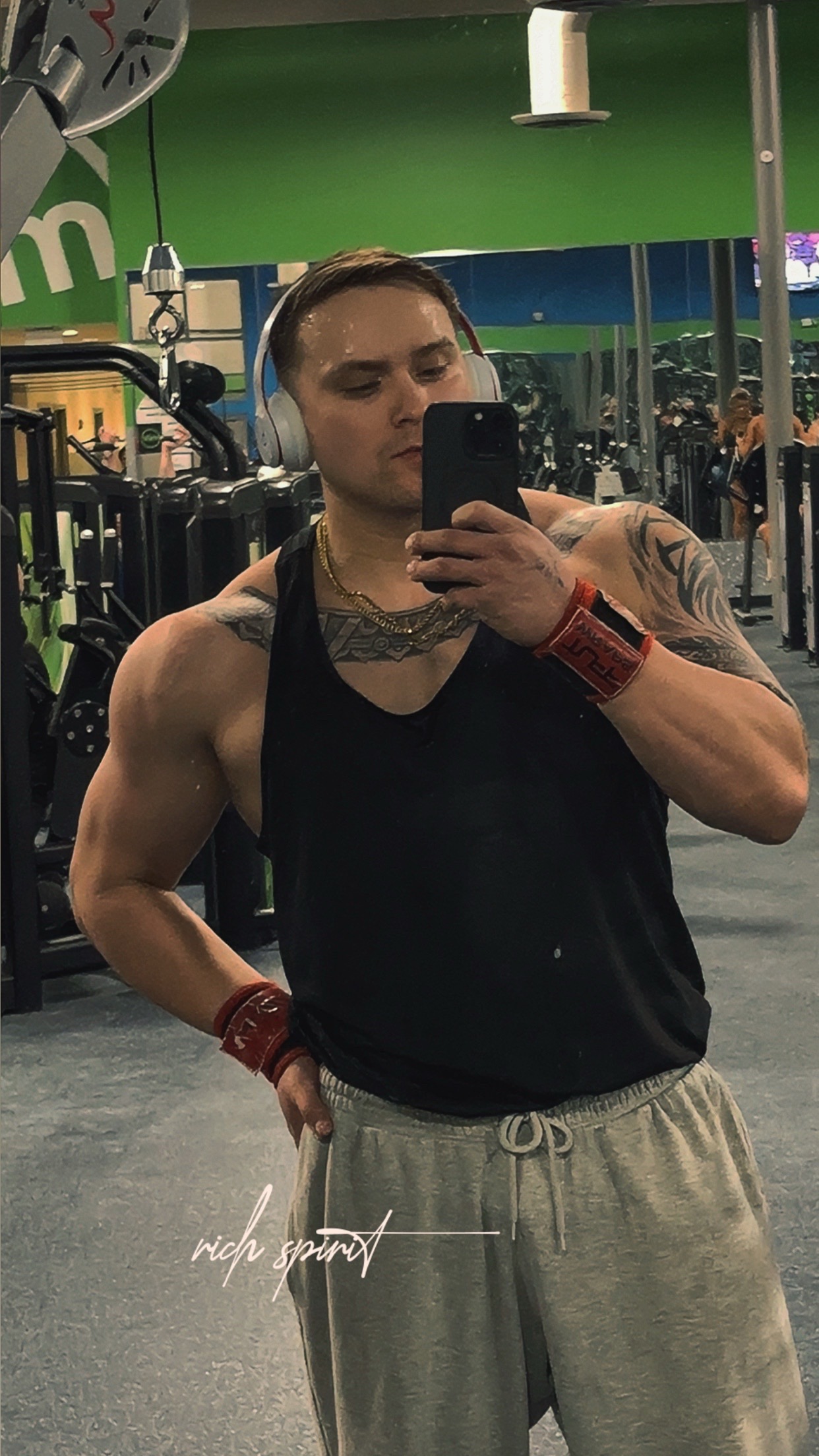@RiveraFit