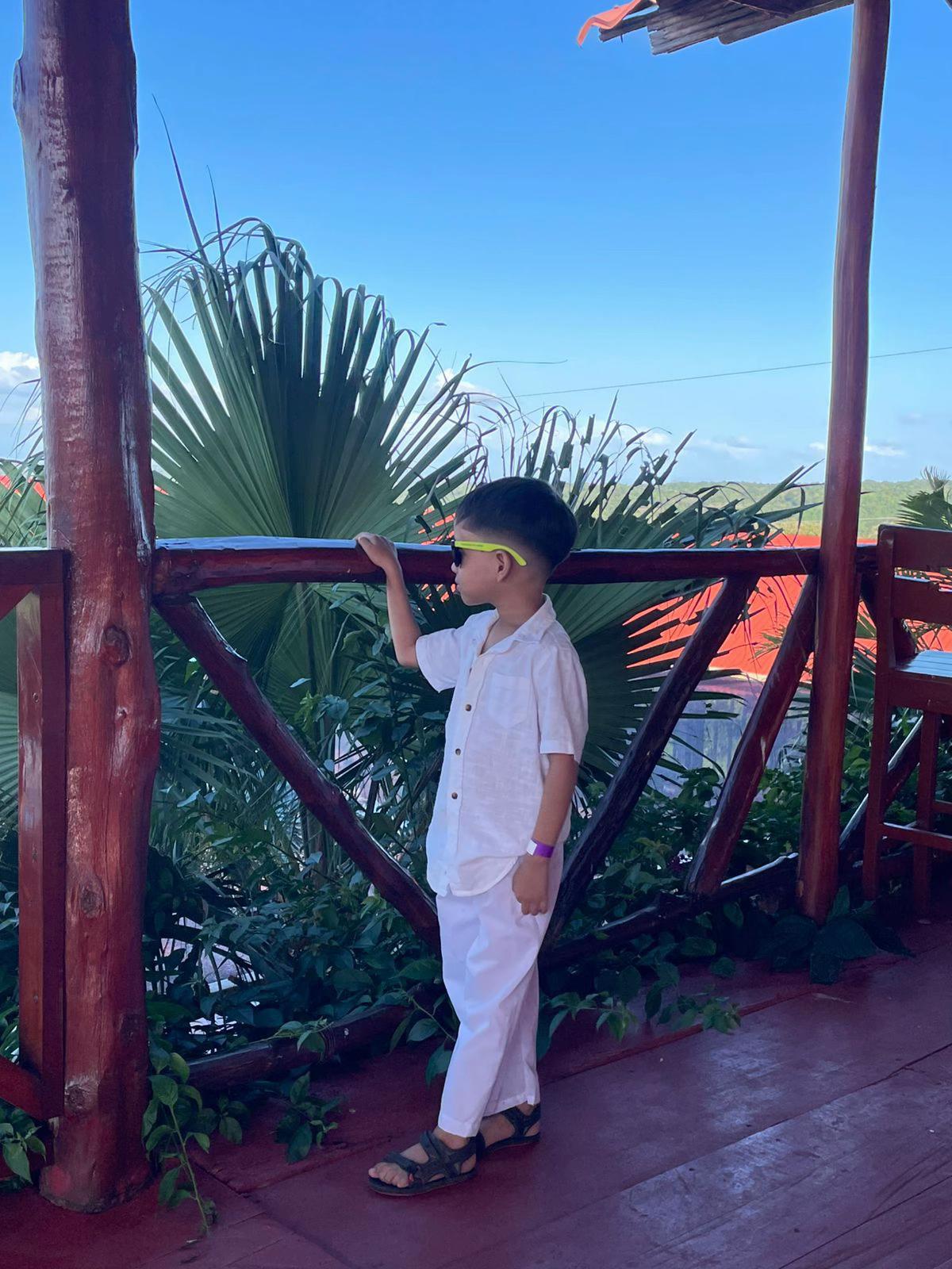 @Aura Luz
