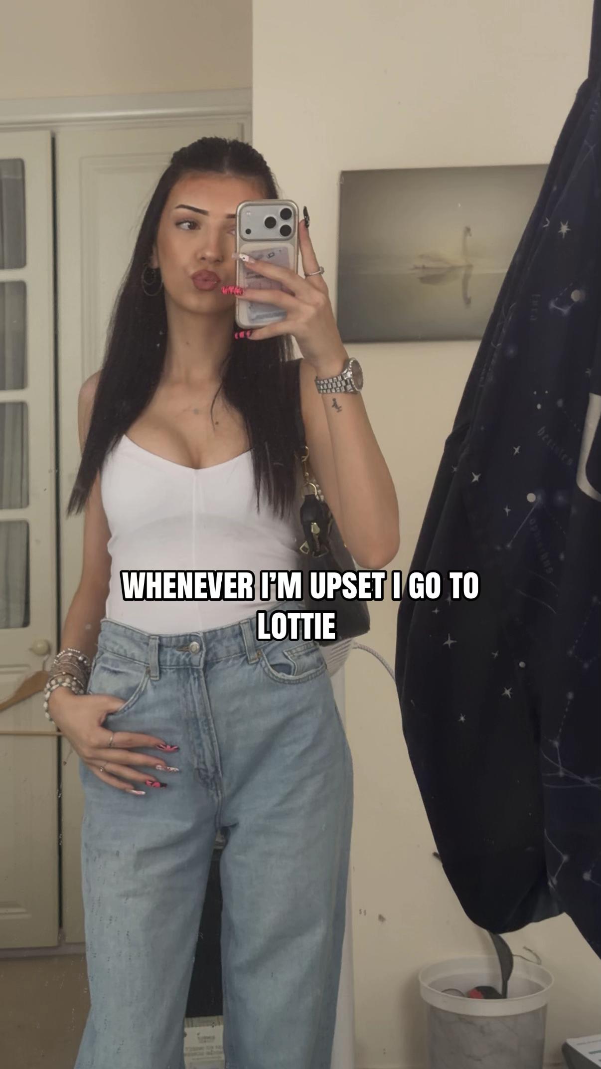 @whoislaciemae