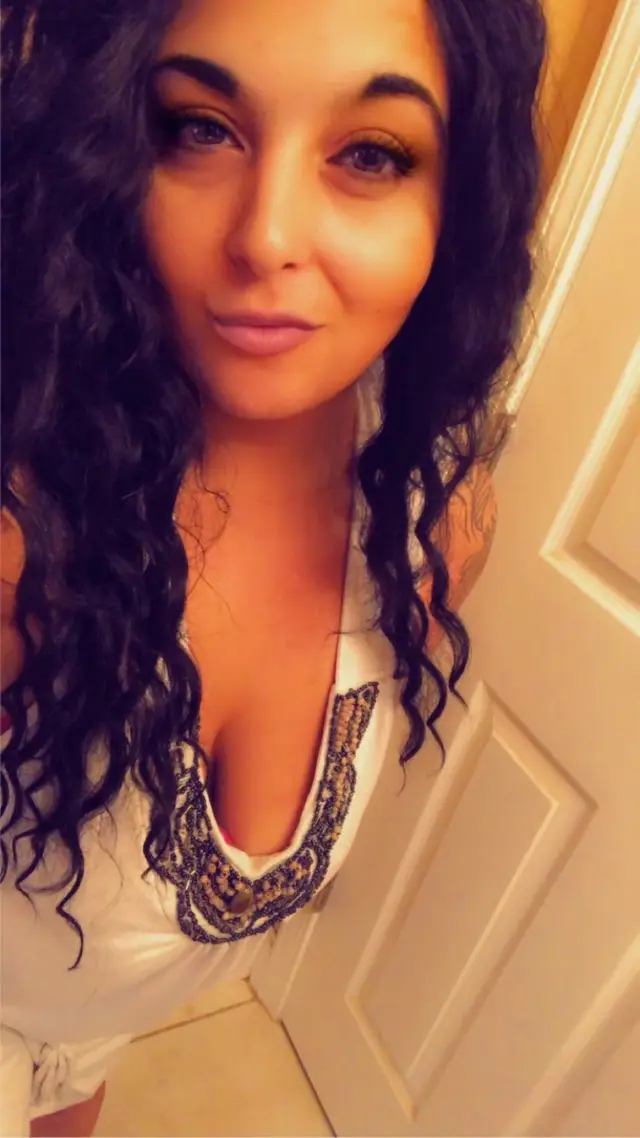@SammieMariee23