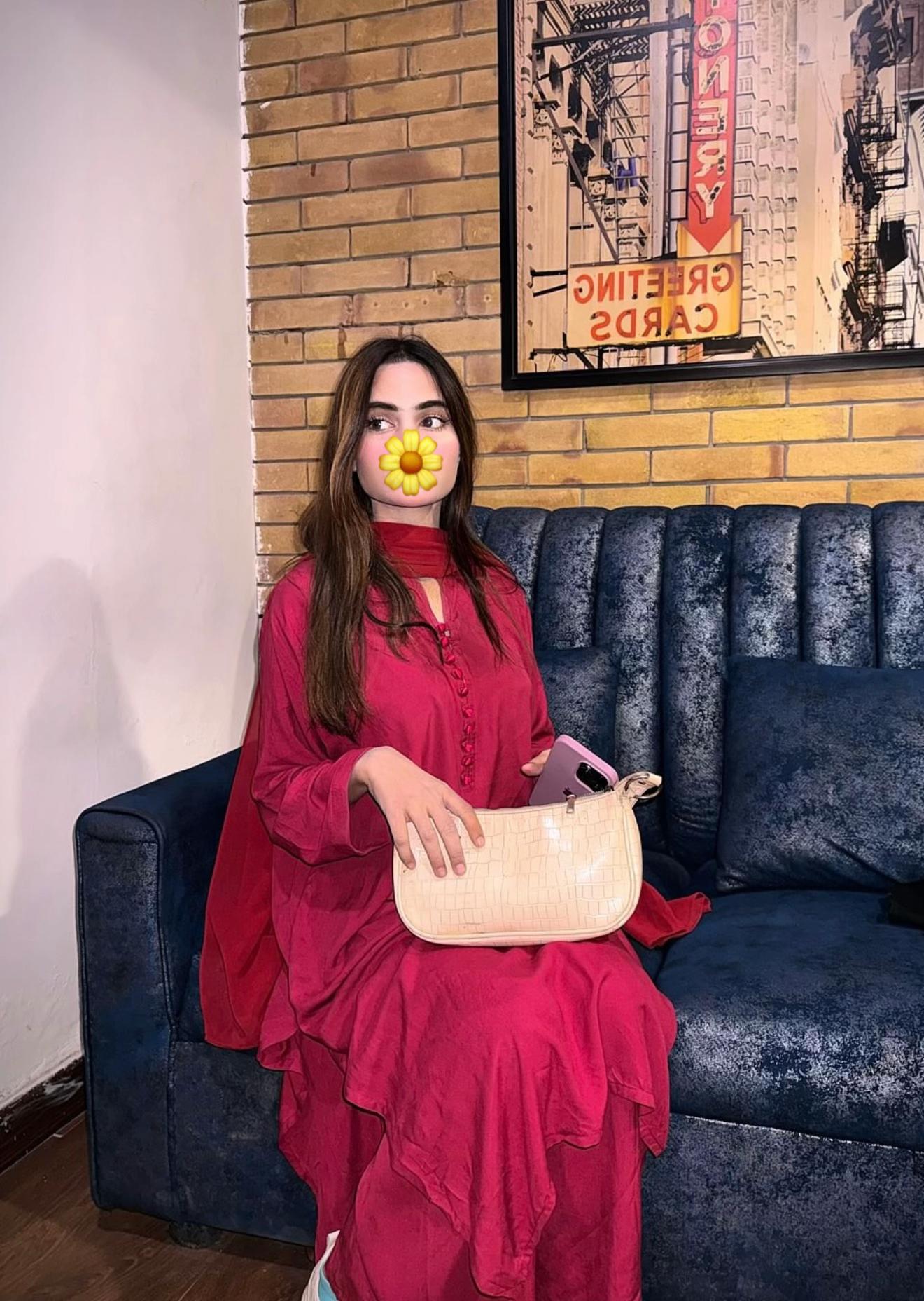 @🦋 ＥＳＨＡＬ 🧚&zwj;♀️