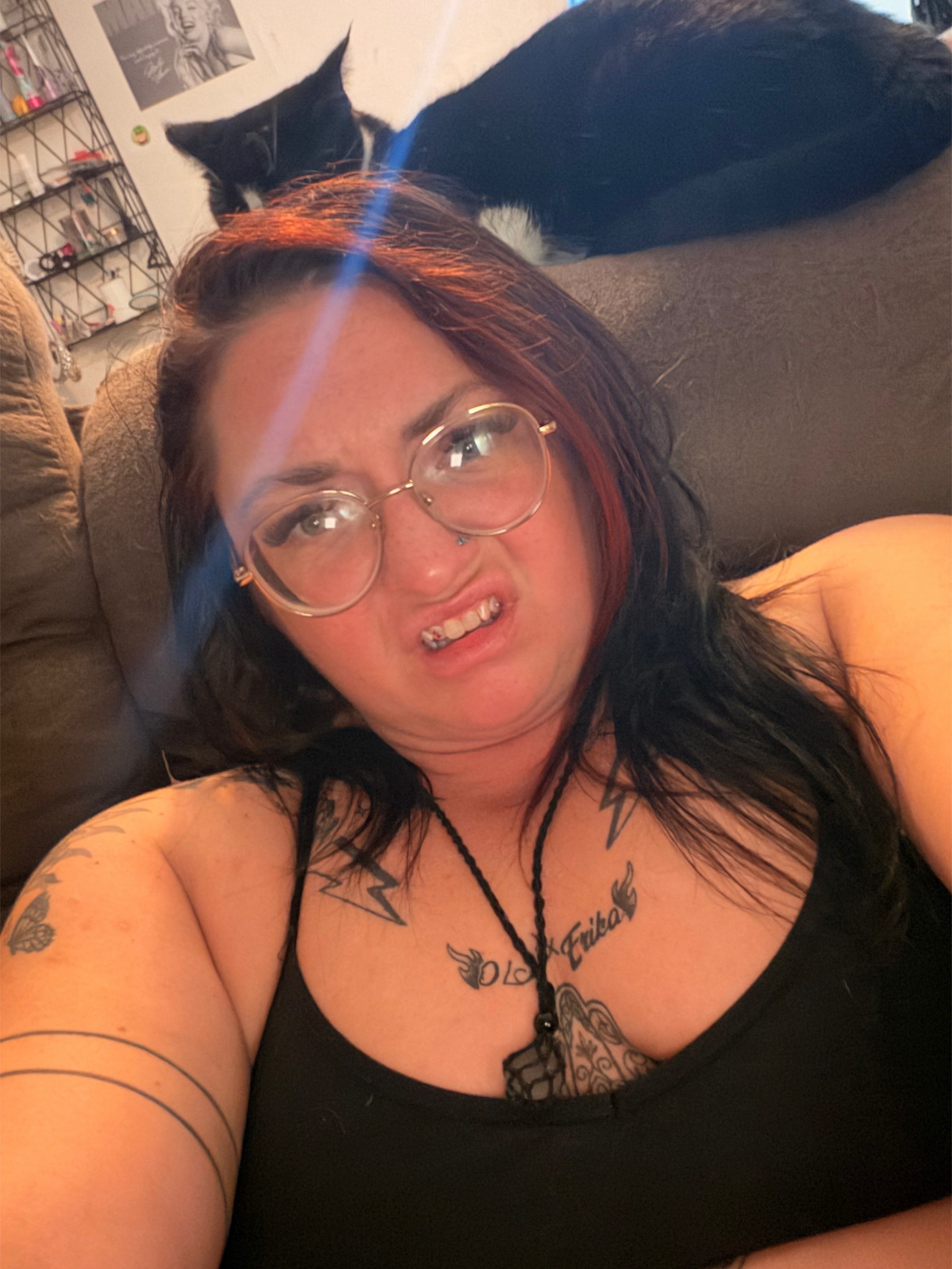 @Erikuhpaige