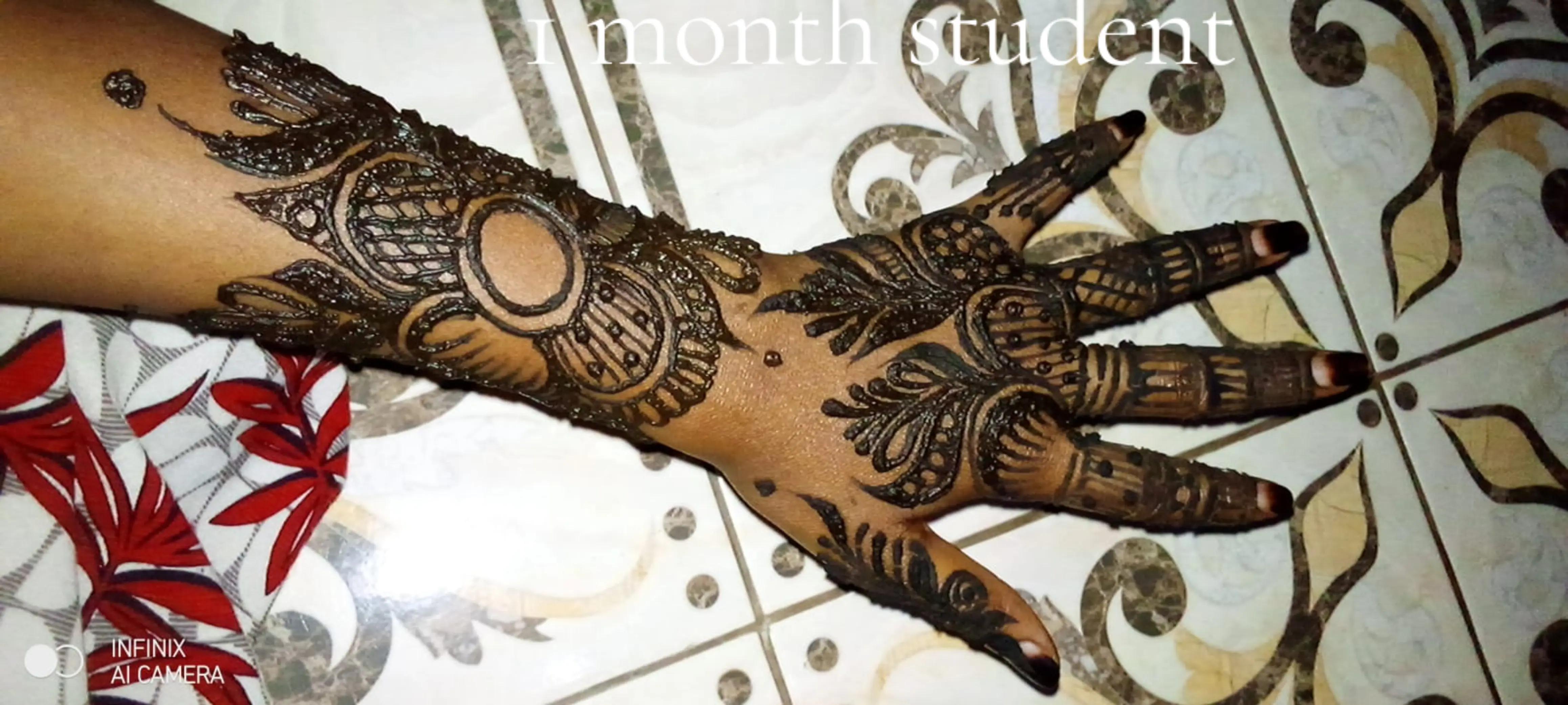 @chichipiko-henna