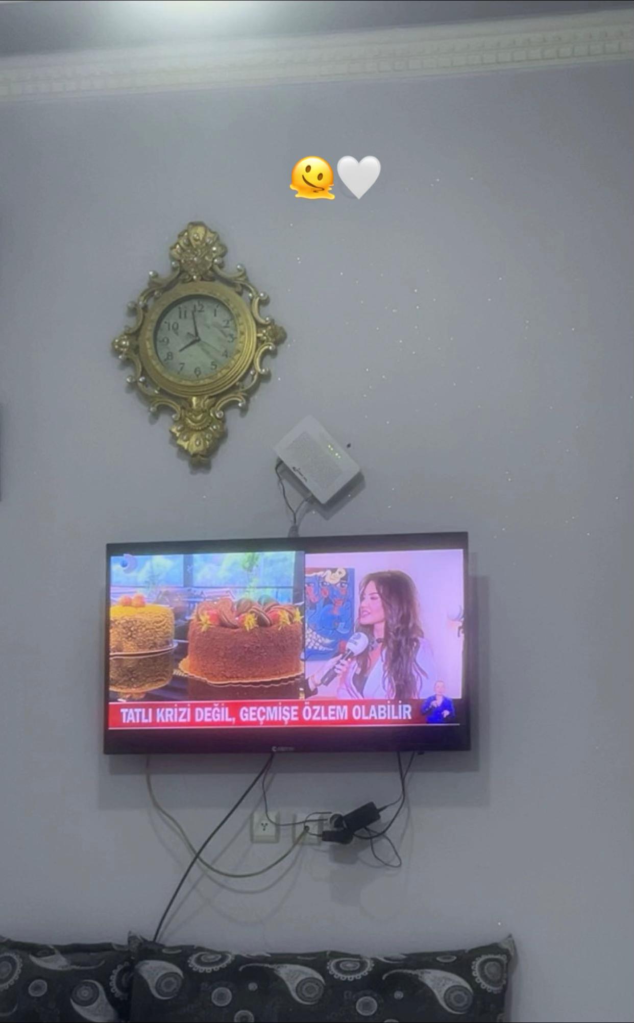 @𝟦𝟩