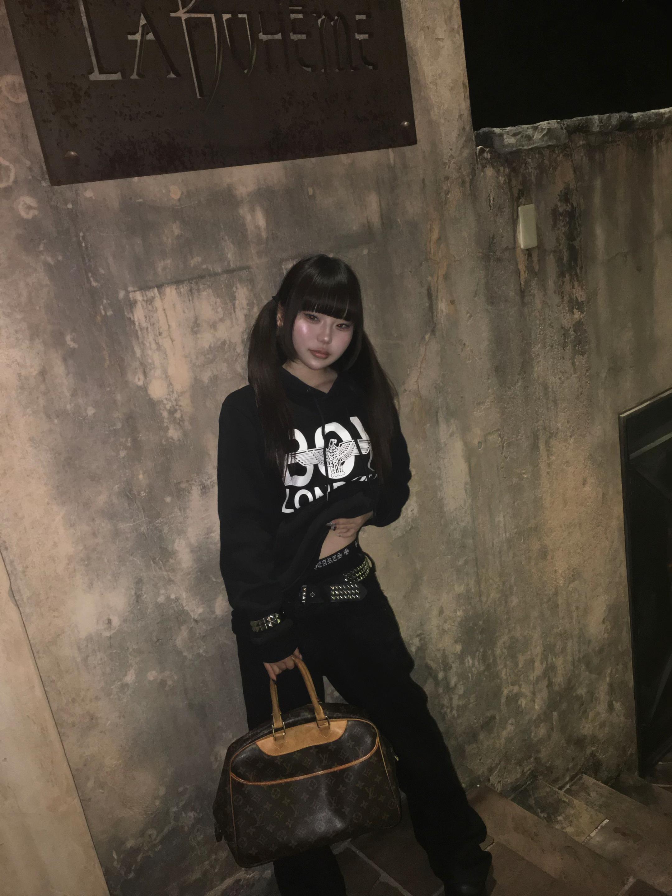 @せがにゃん