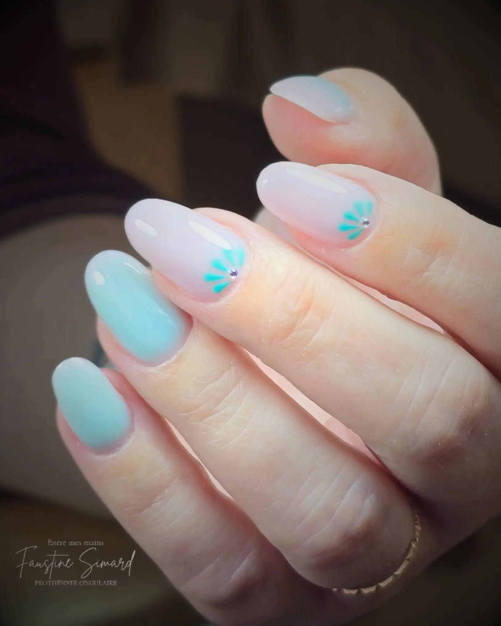 @Faustine ✨️Entre mes mains✨️
