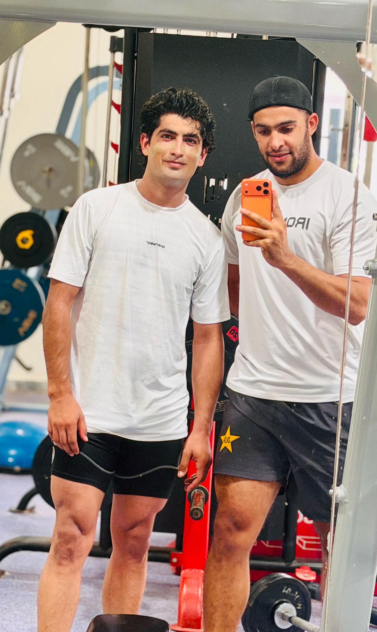 @عباس افریدی🏏