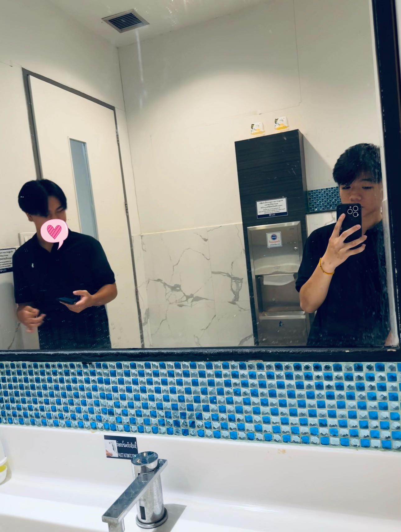 @𝐓𝐎𝐌𝐌𝐘 🐾