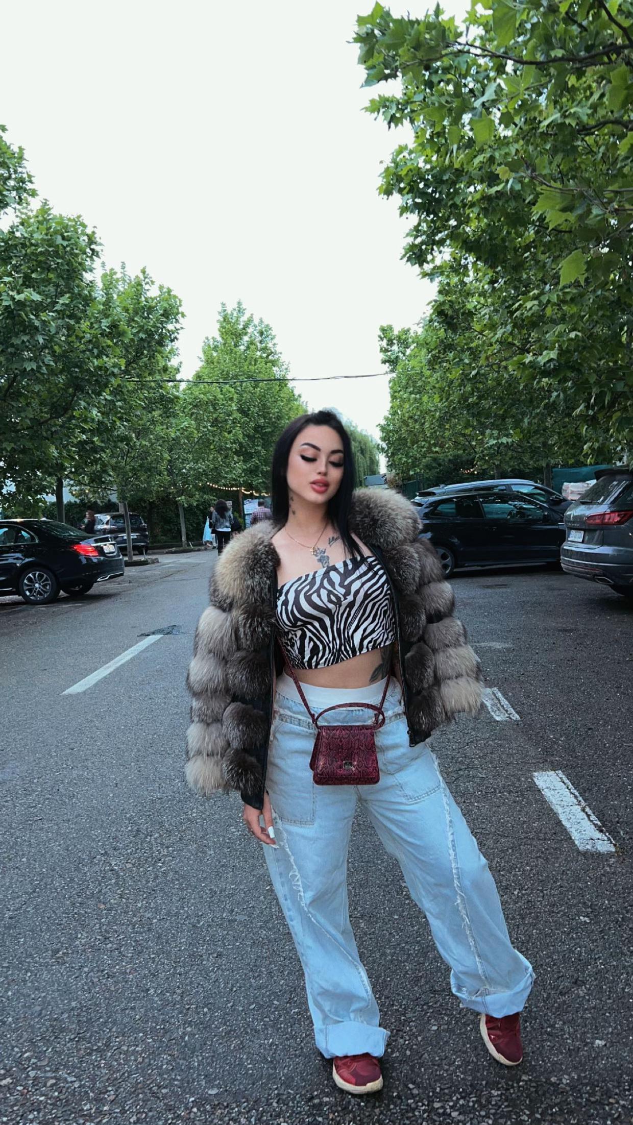 @Denisa