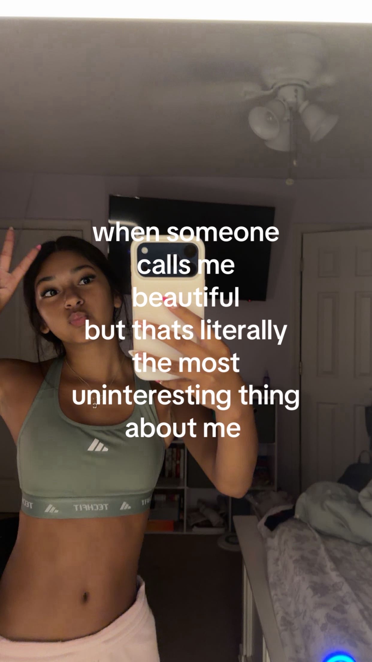 @⃟
