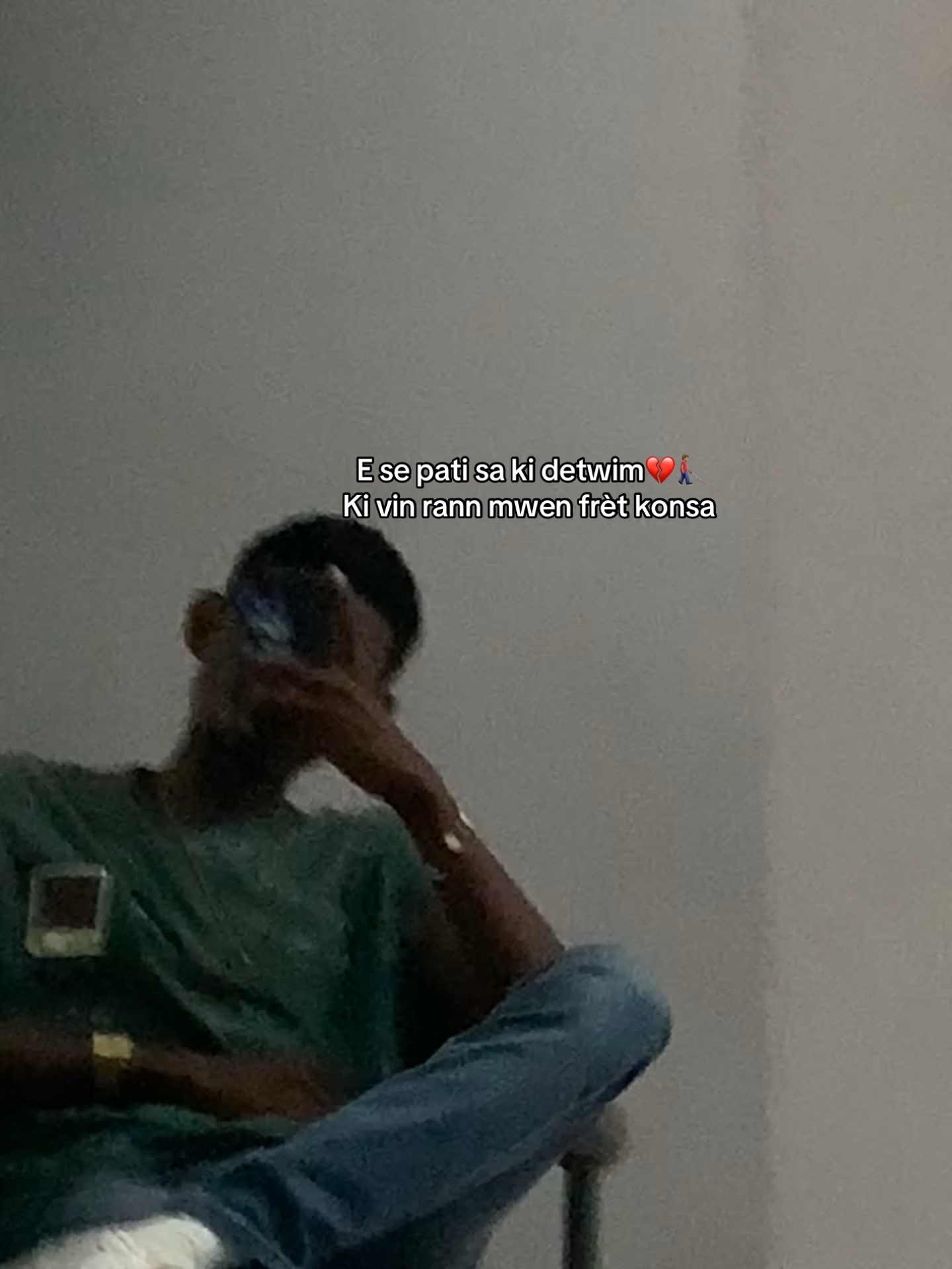 @.🕷️