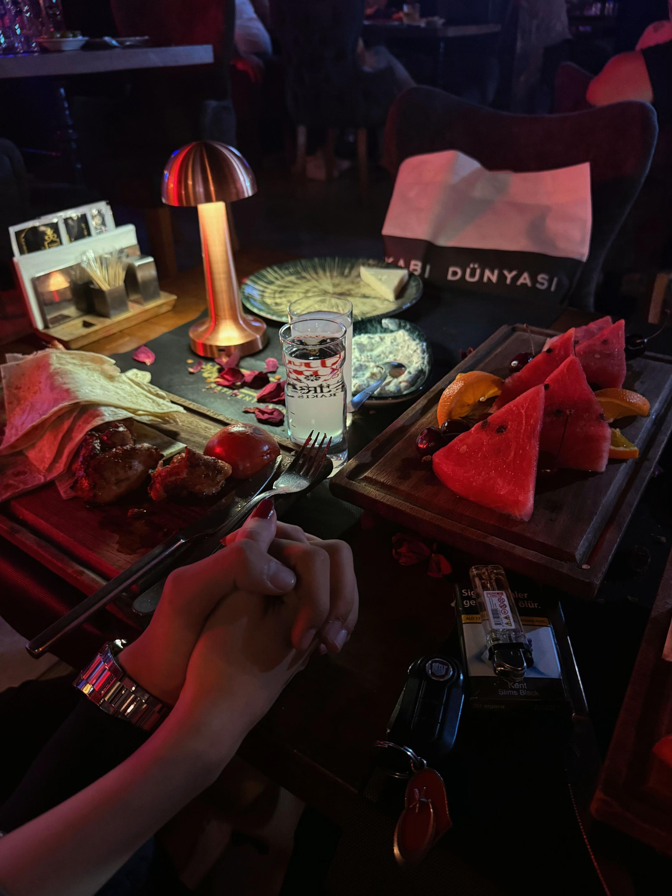 @𝐸.𝒦