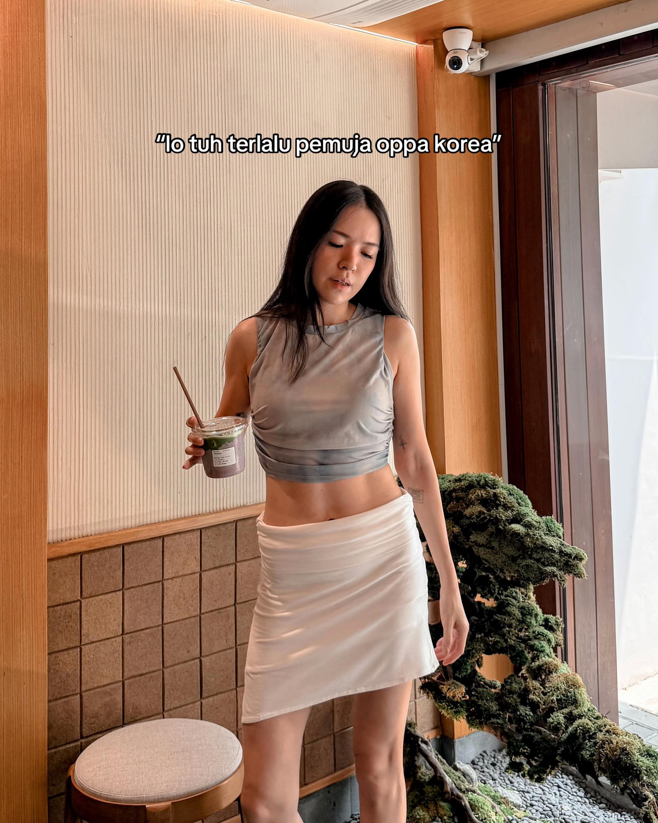 @featcherry_