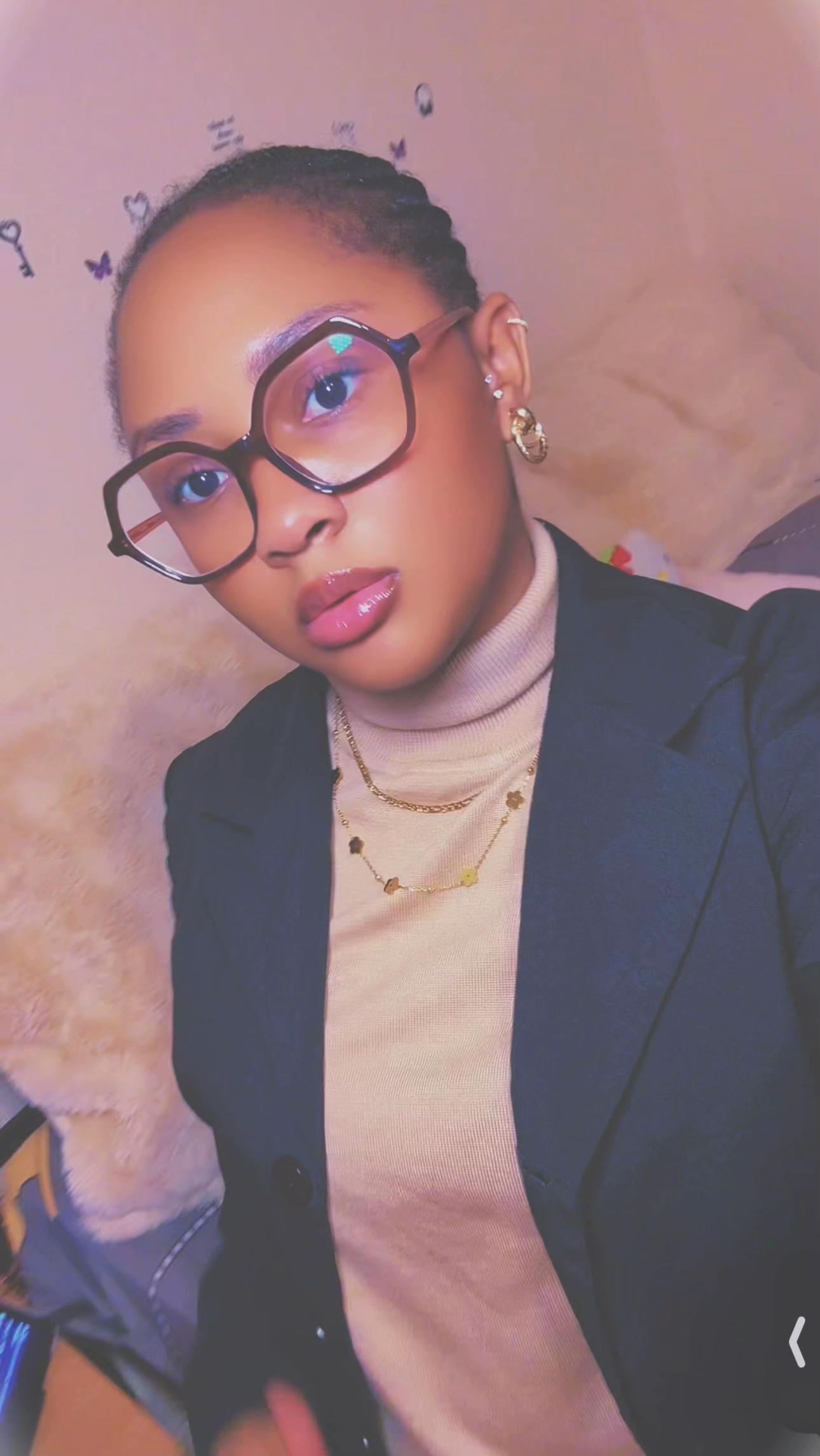 @𝑵𝒅𝒆́𝒚𝒂 💜✨