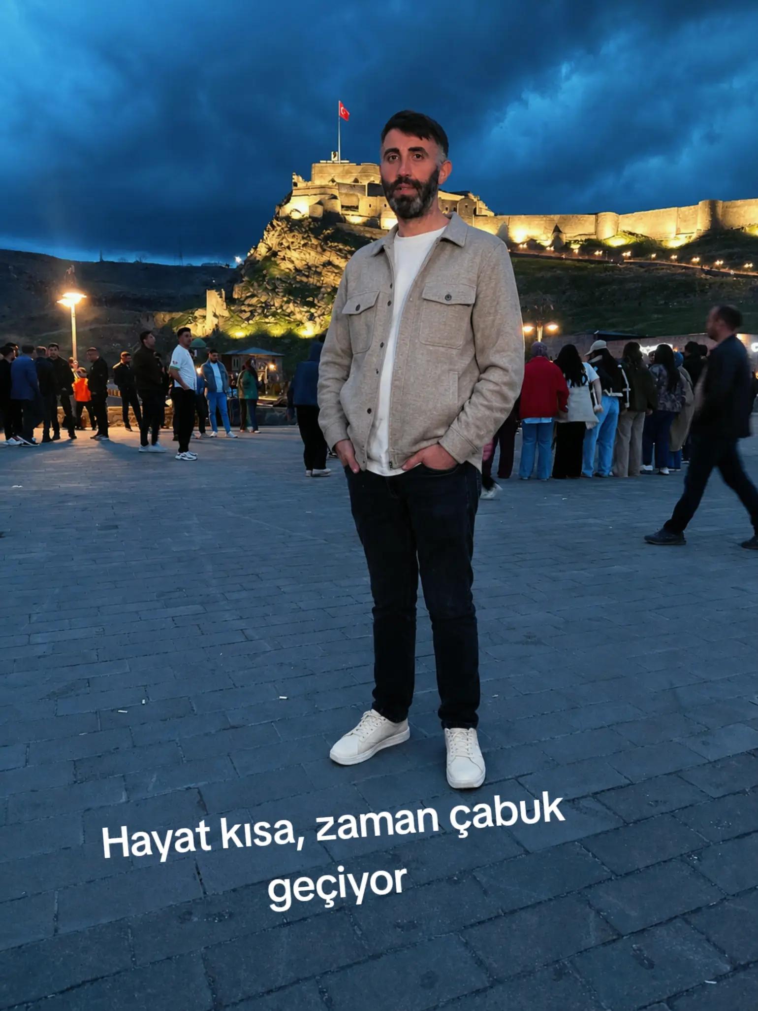 @Beni çekemeyenler ölsün
