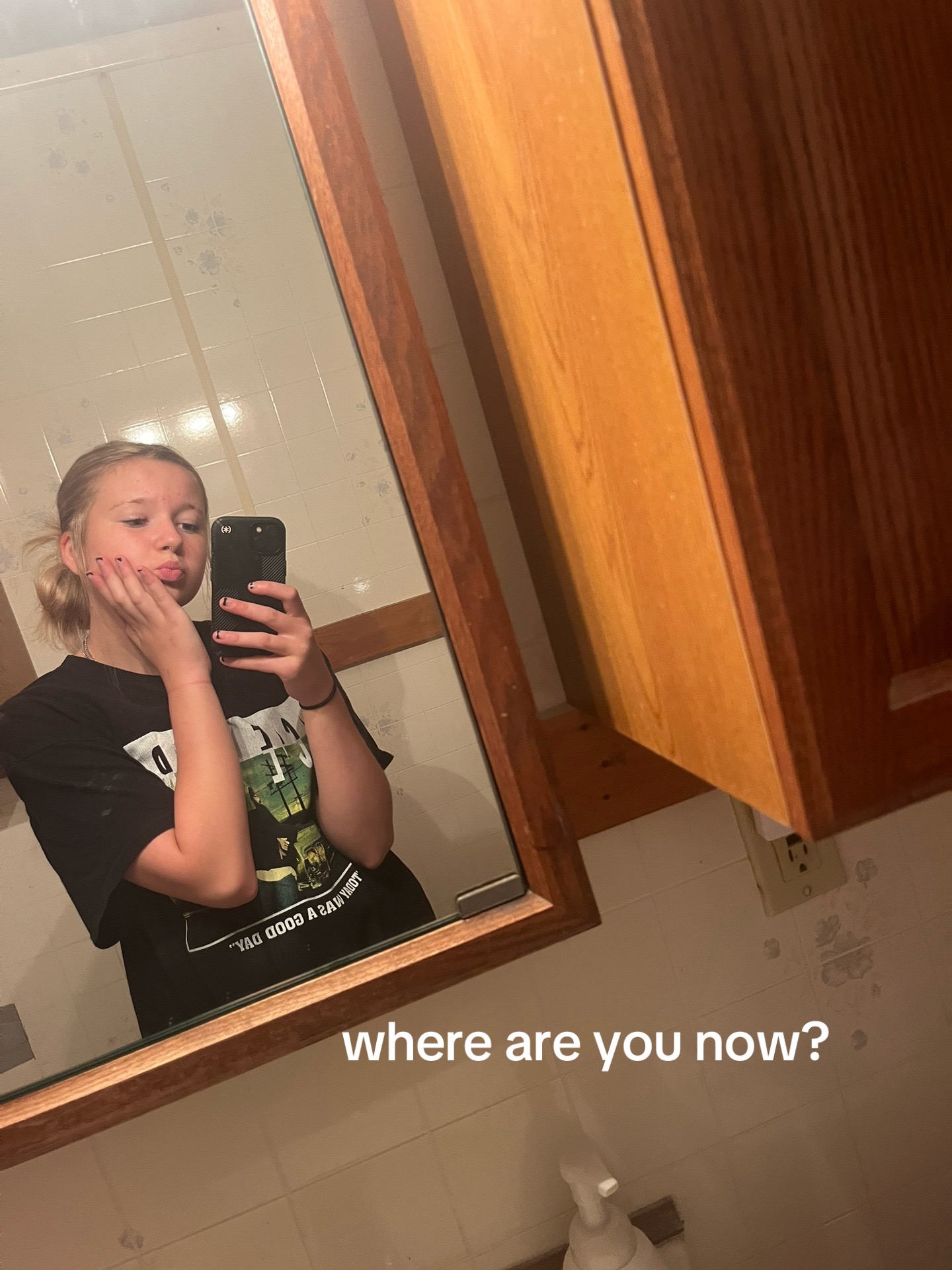 @ツ