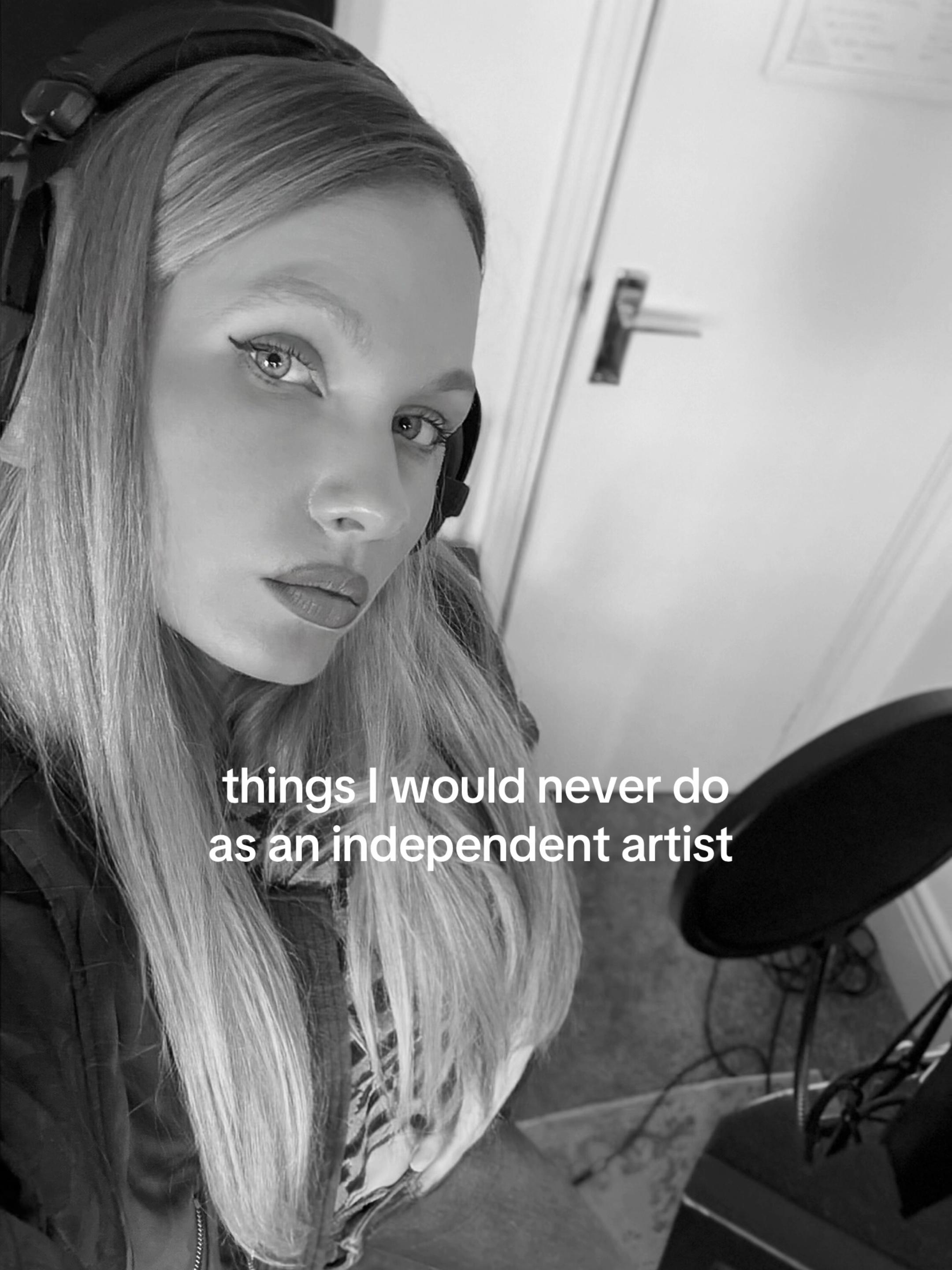 @ELIZZA