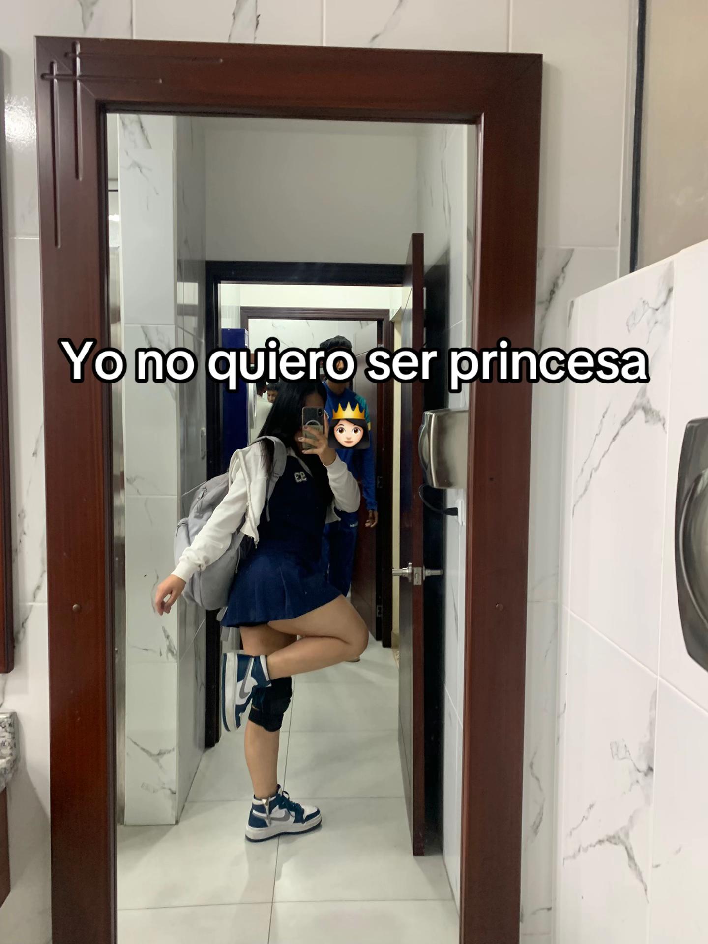 @iammiadiaz