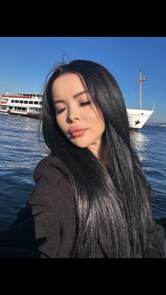 @Мадмуазель Генрих