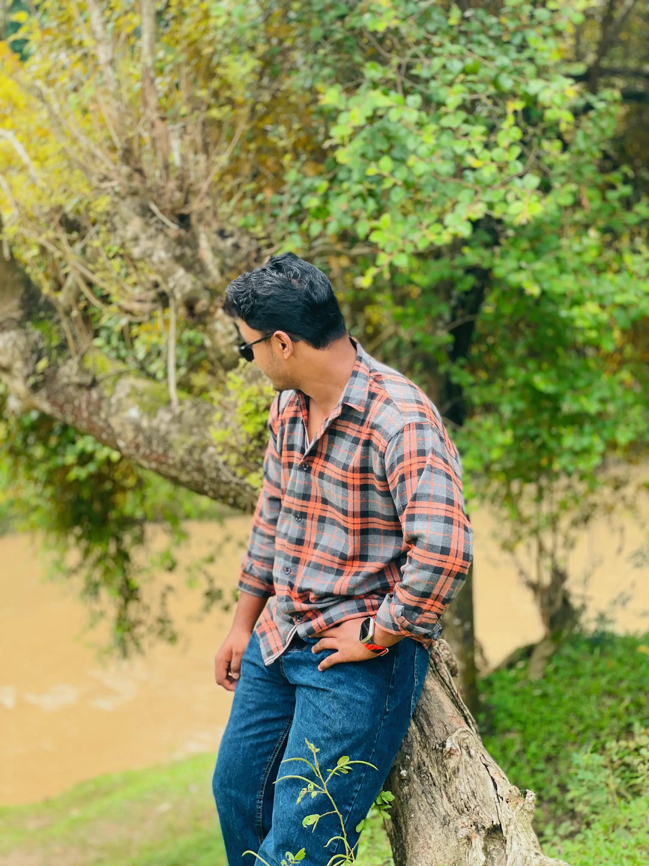 @পরিবারের বড় ছেলে