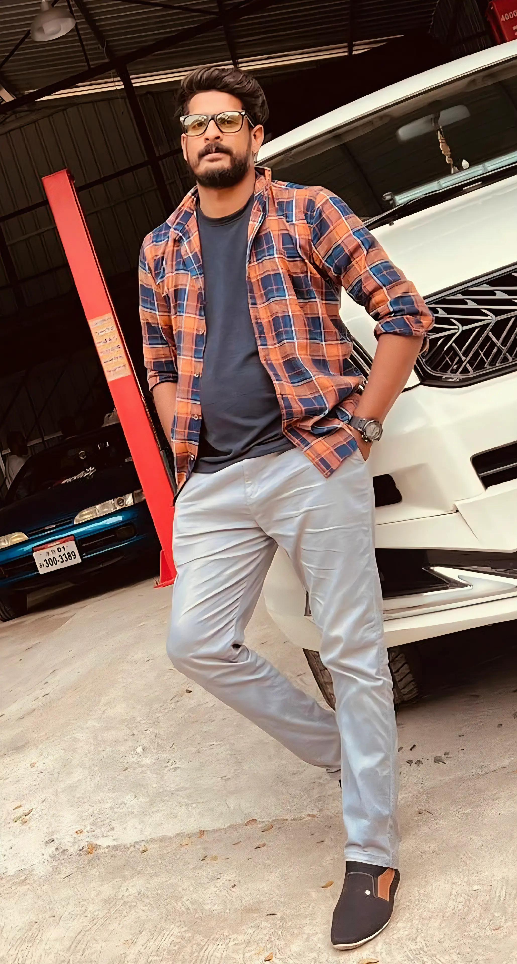 @s.karan🖤