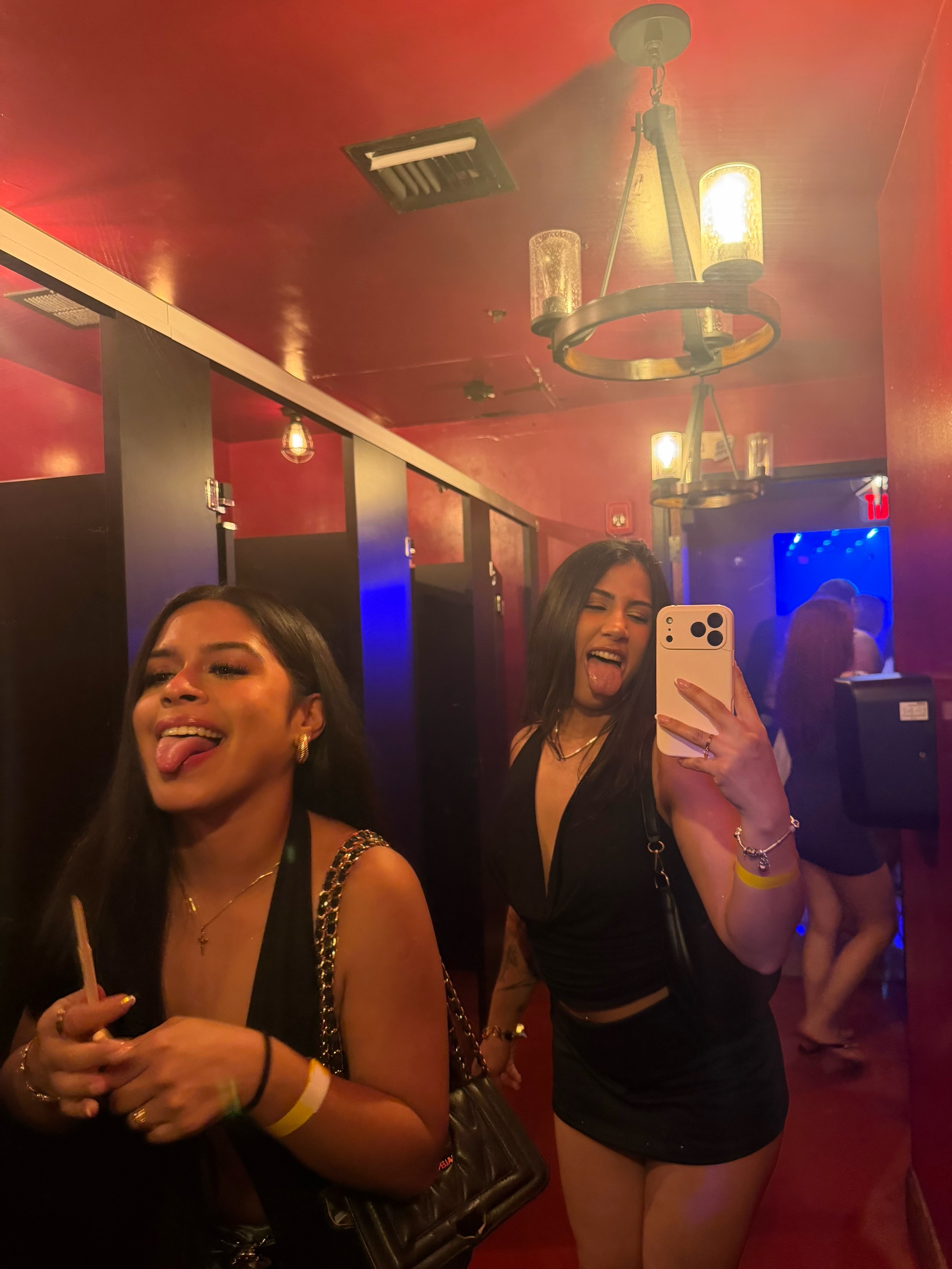 @michellecarrera