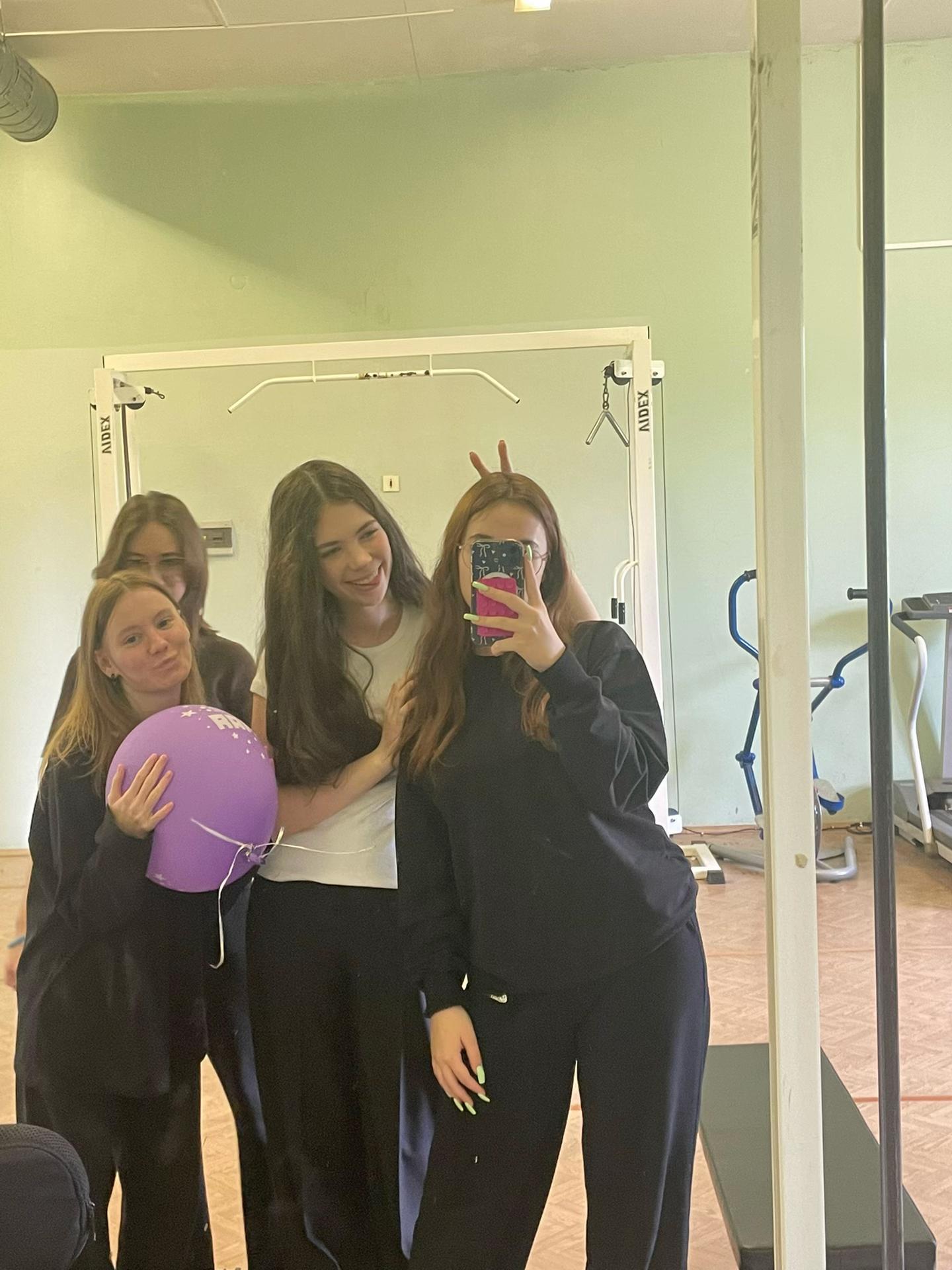 @𝐑𝐢💘