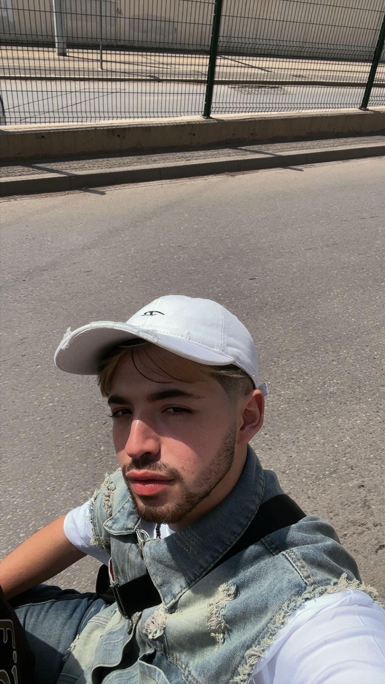 @Oussama🇨🇳