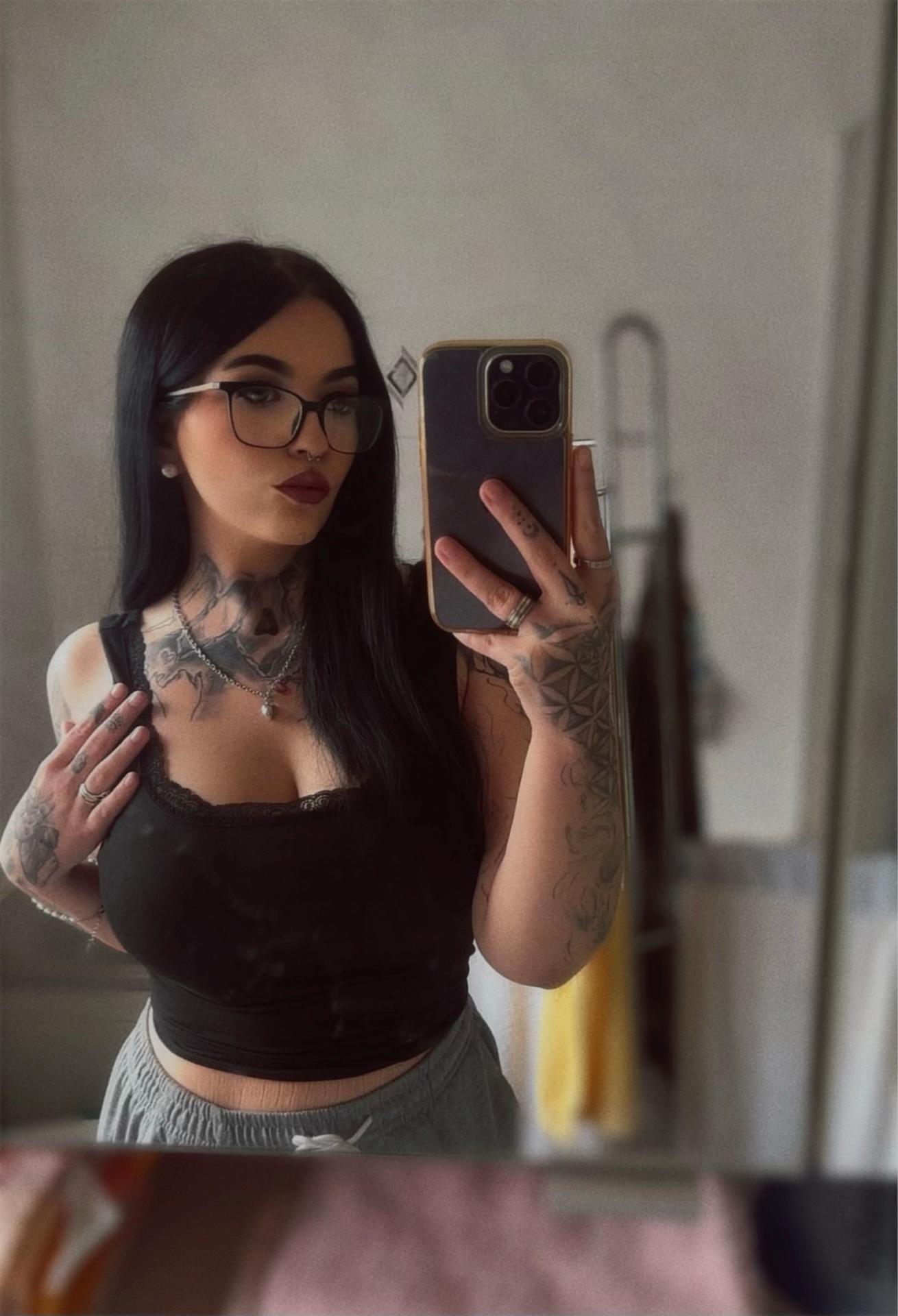 @Chanti🖤