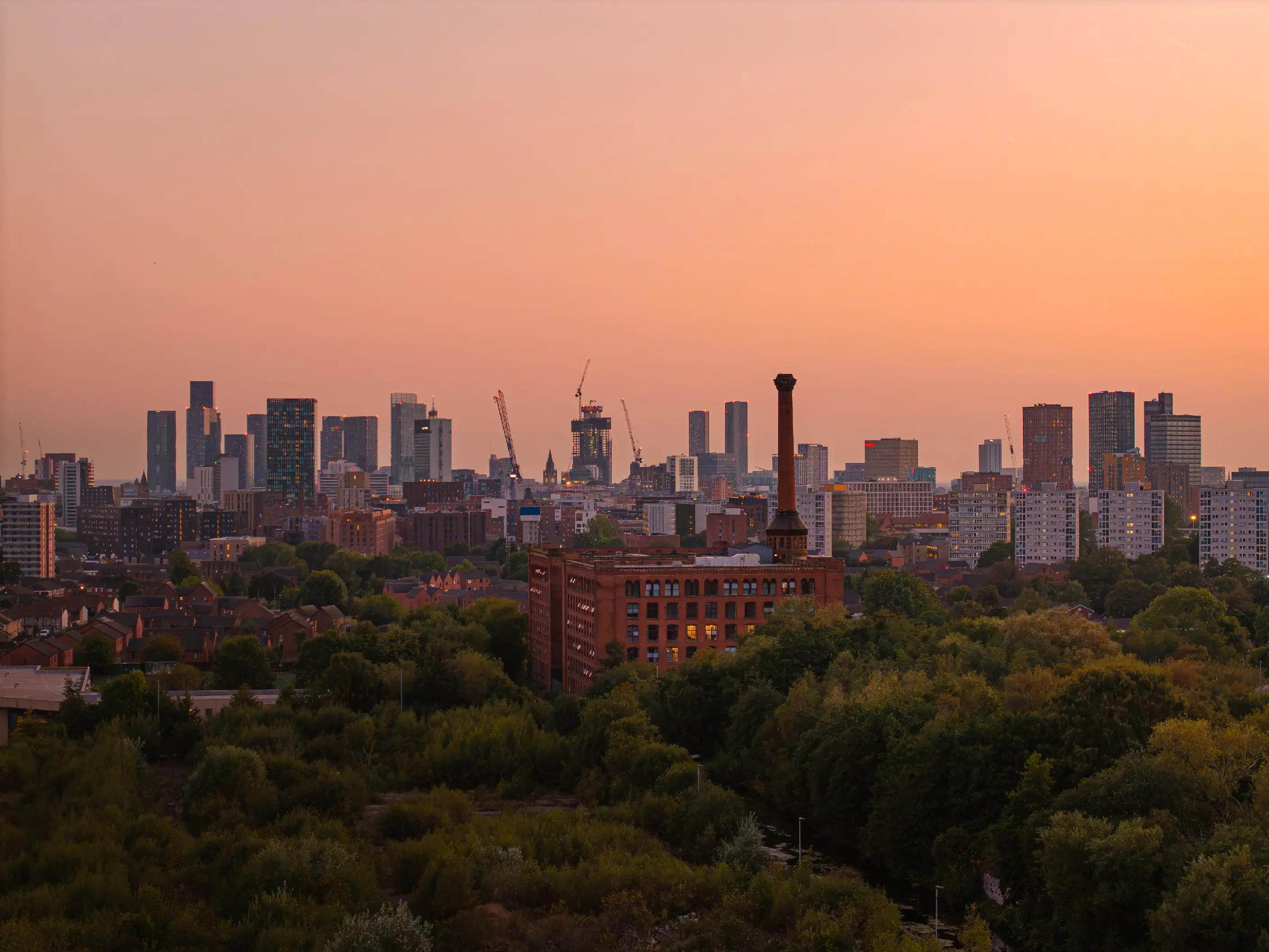 @AirMCR_