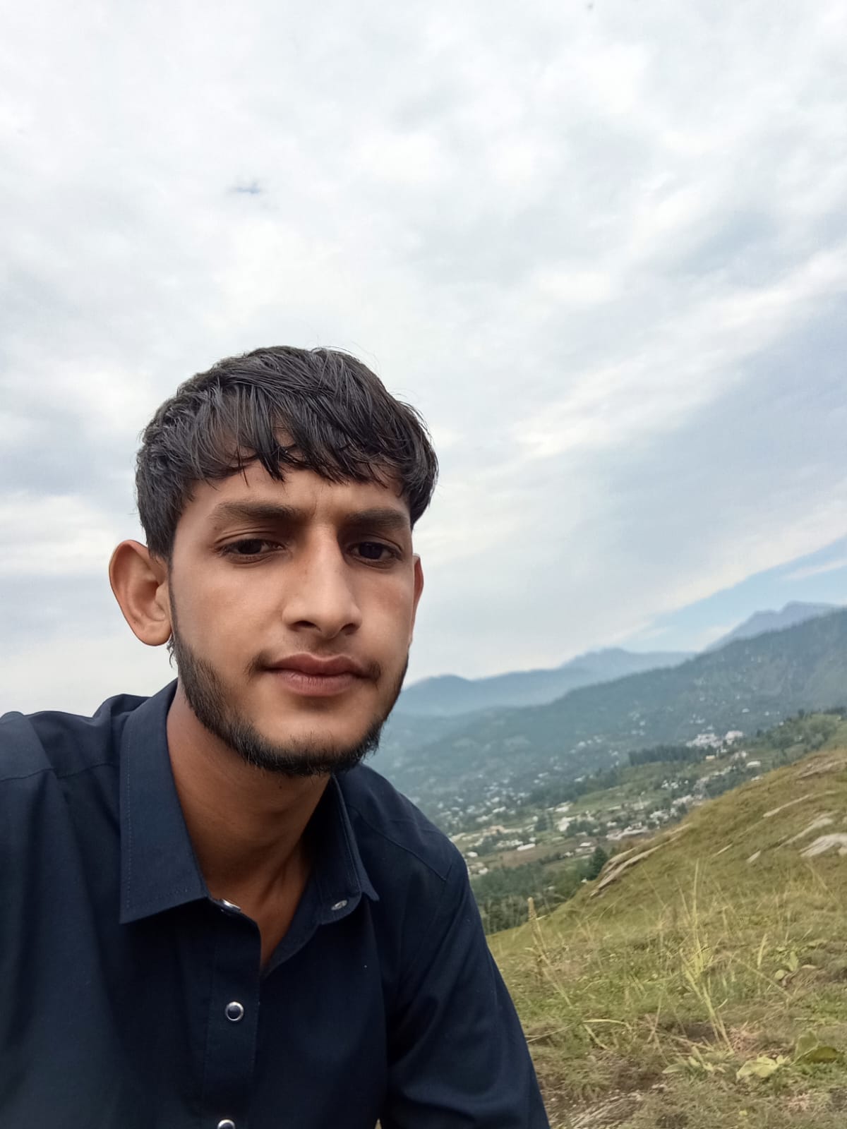 @Sardar ⚔️ Rashid 🥷