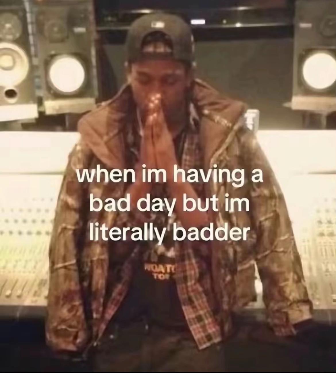 @Julianchriz𒉭