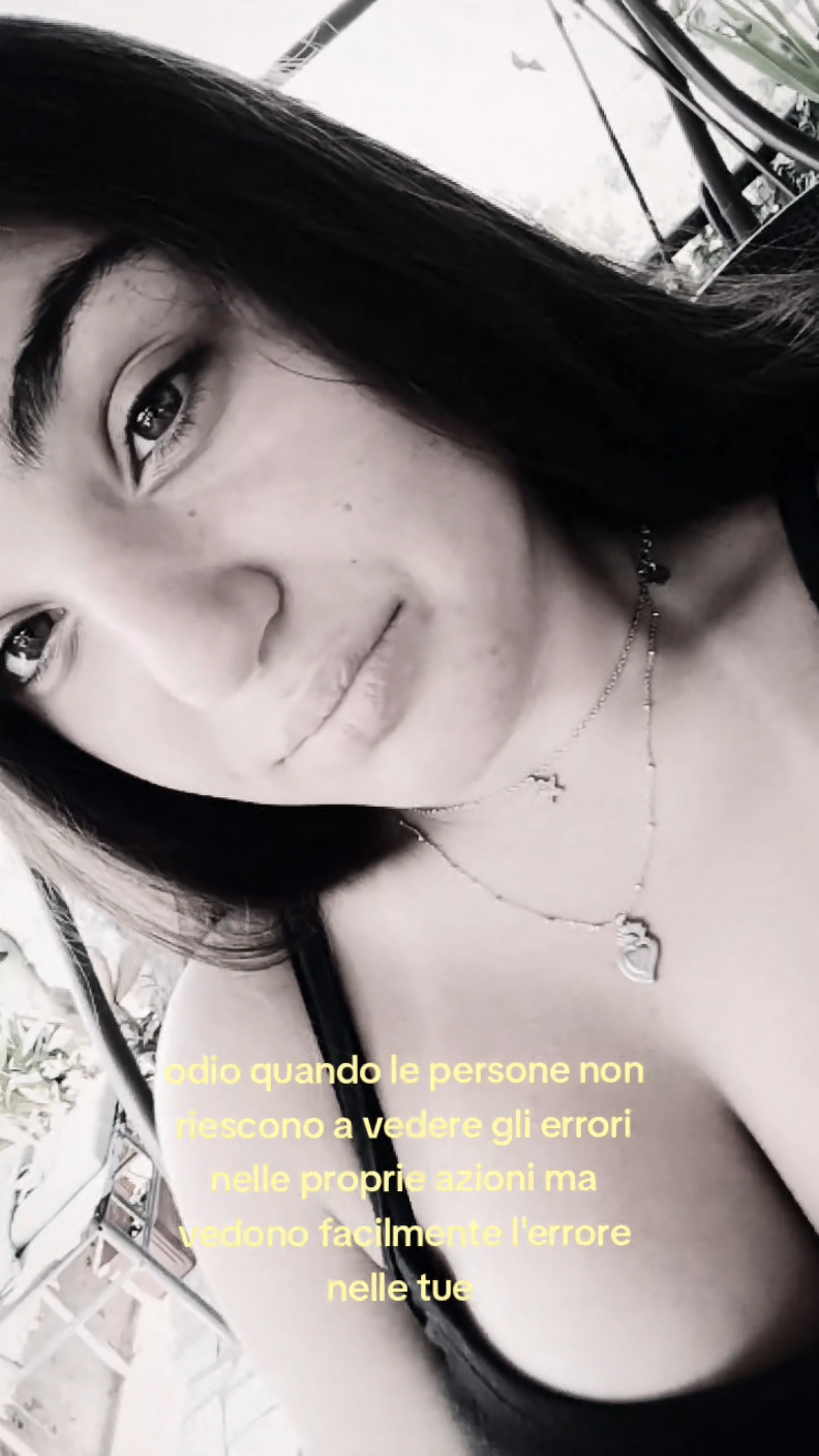 @𝕬𝖀𝕽𝕺𝕽𝕬🥀