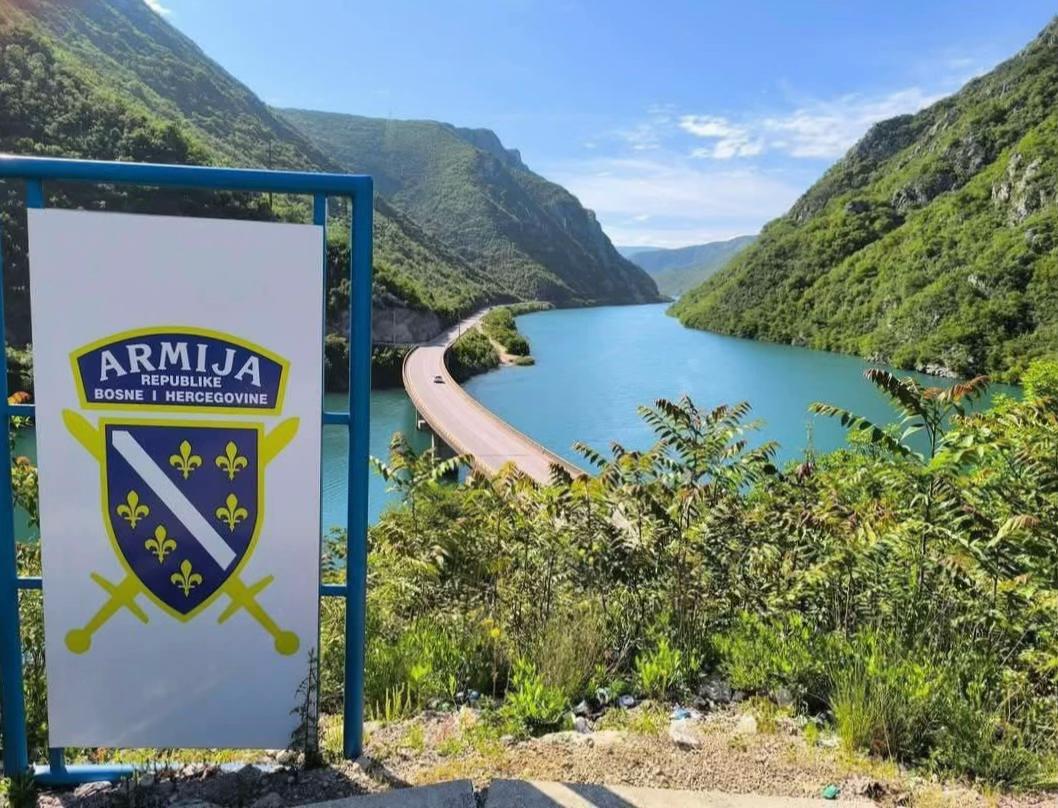 @90sbosnia