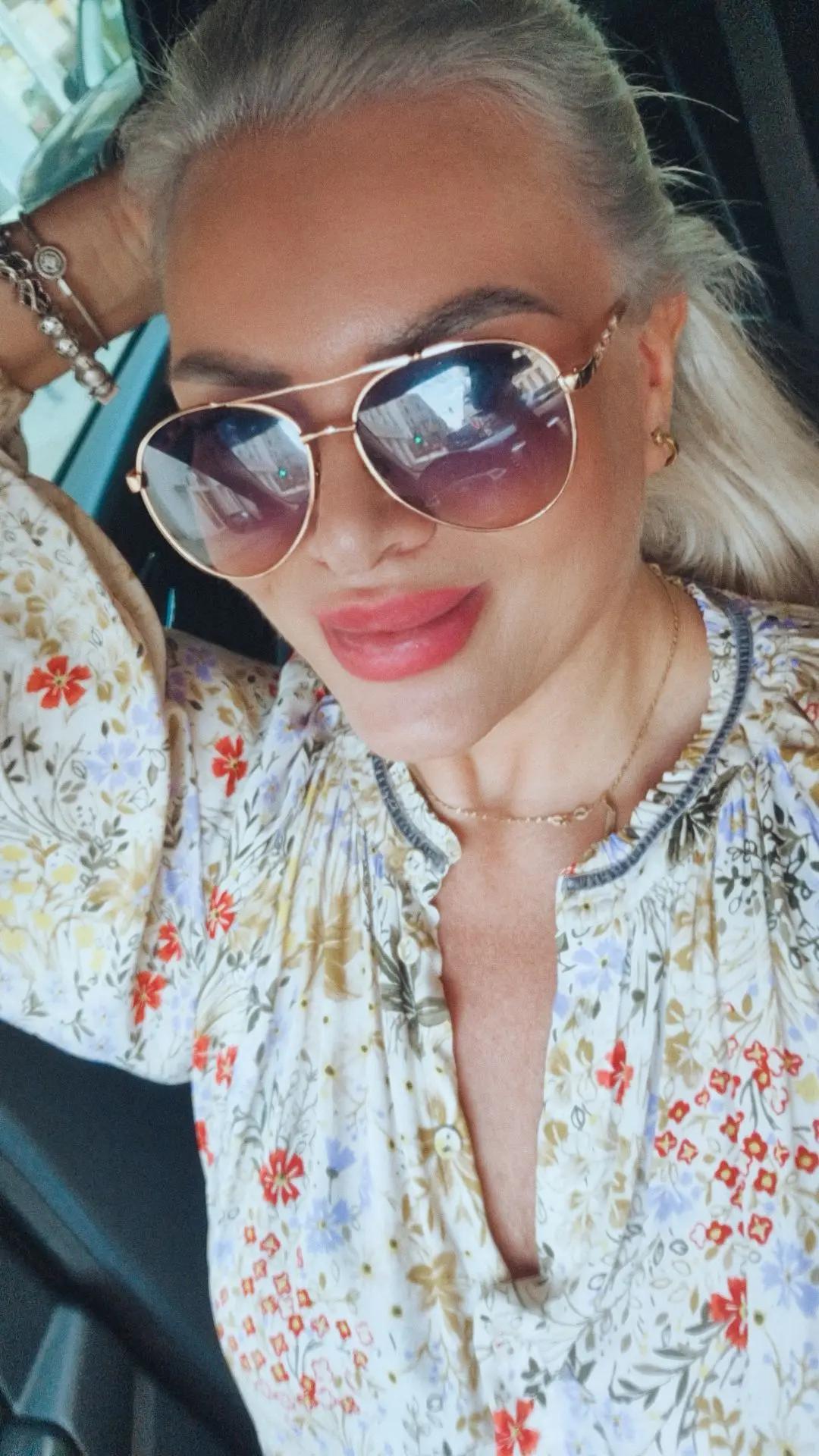 @🍒Cherry Lady🍒